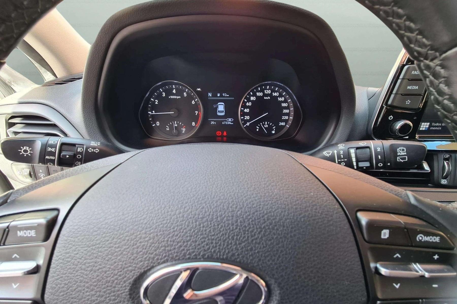 HYUNDAI I30 CW 1.0 TGDI 120cv. 48V HÍBRIDO 11