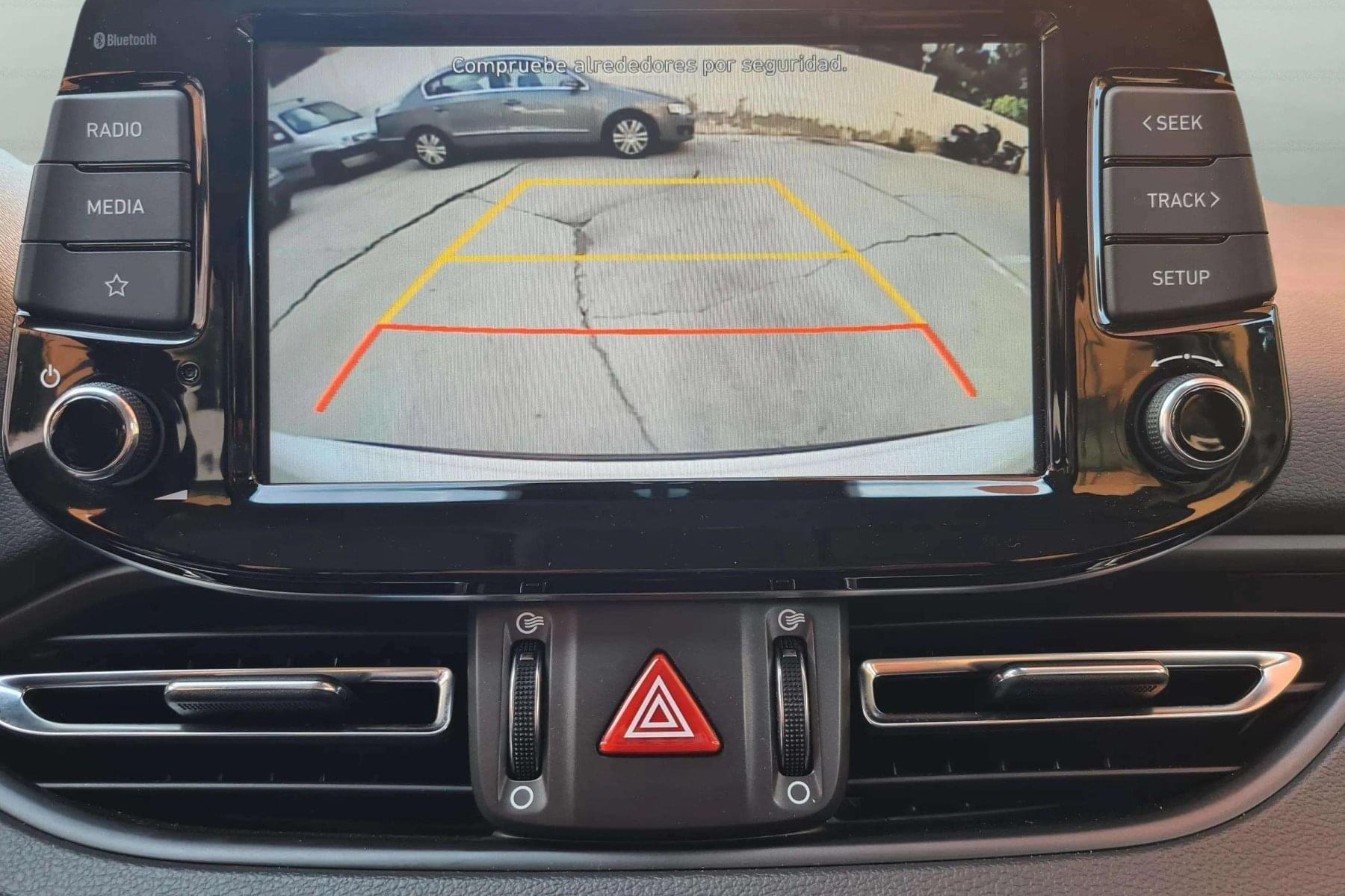 HYUNDAI I30 CW 1.0 TGDI 120cv. 48V HÍBRIDO 13