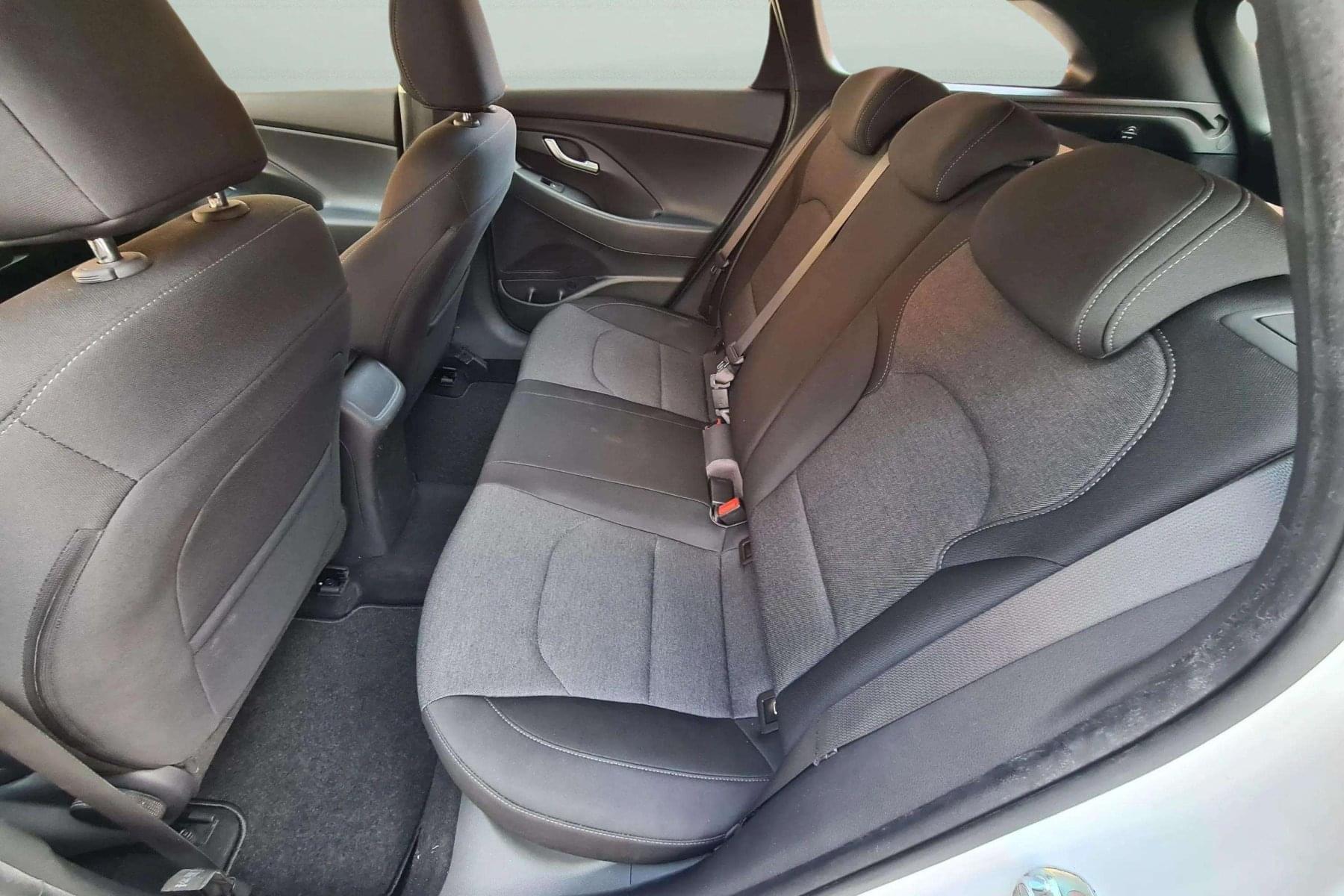 HYUNDAI I30 CW 1.0 TGDI 120cv. 48V HÍBRIDO 15