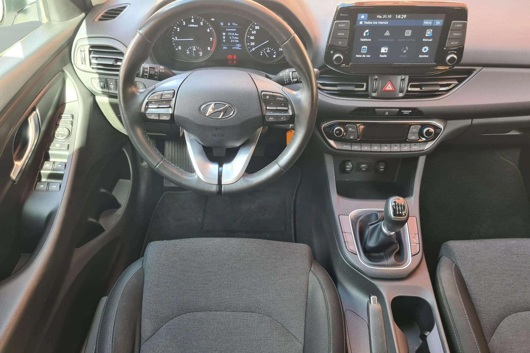 HYUNDAI I30 CW 1.0 TGDI 120cv. 48V HÍBRIDO 17