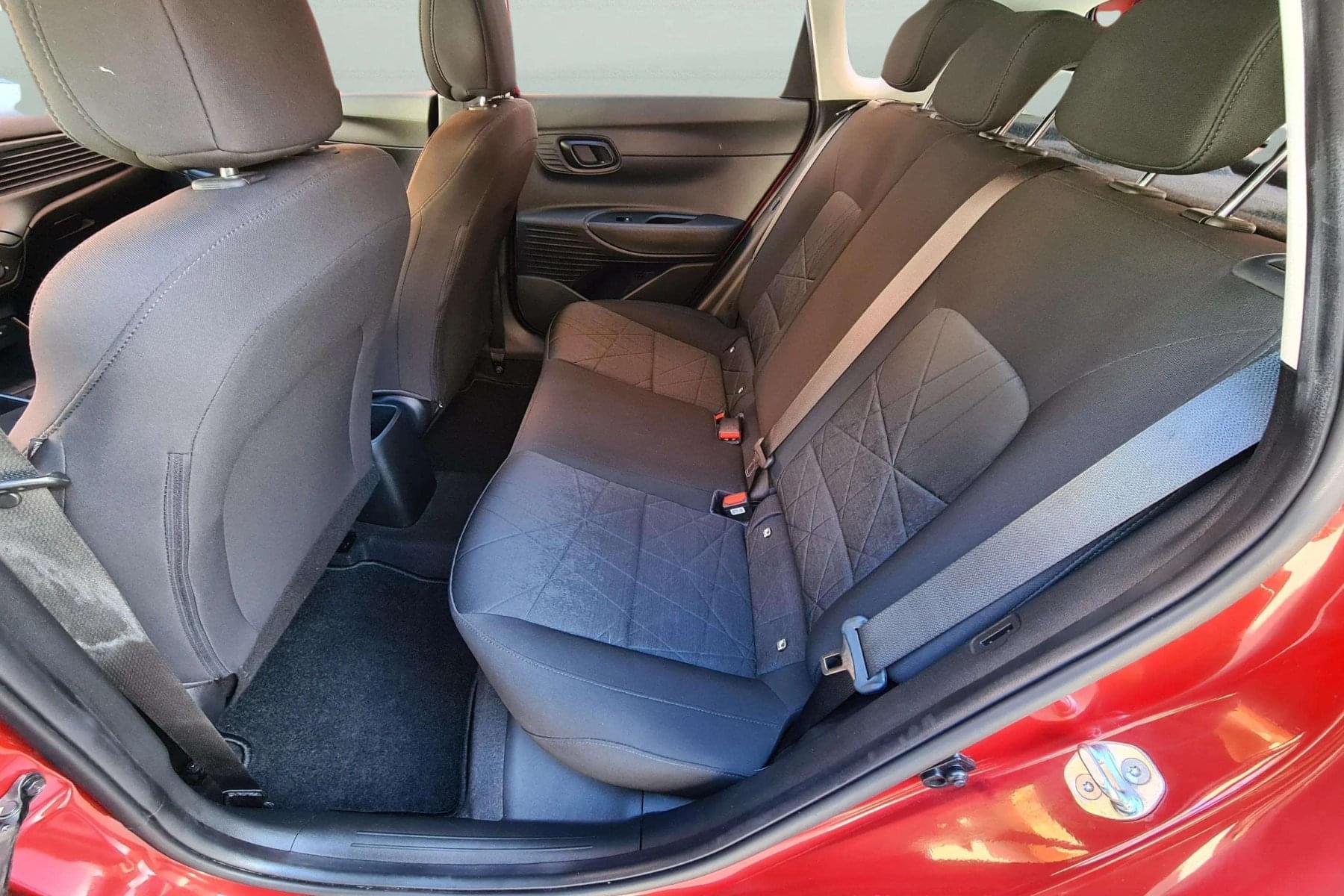 HYUNDAI BAYON 1.2 MPI 84cv. MAXX 15 