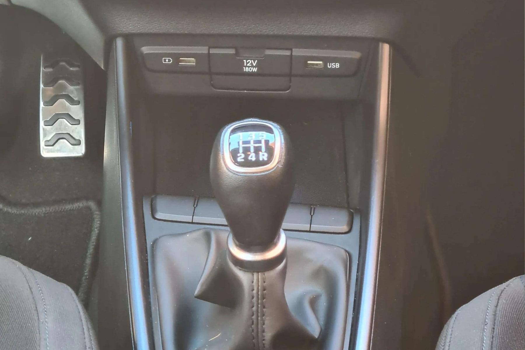 HYUNDAI BAYON 1.2 MPI 84cv. MAXX 20 