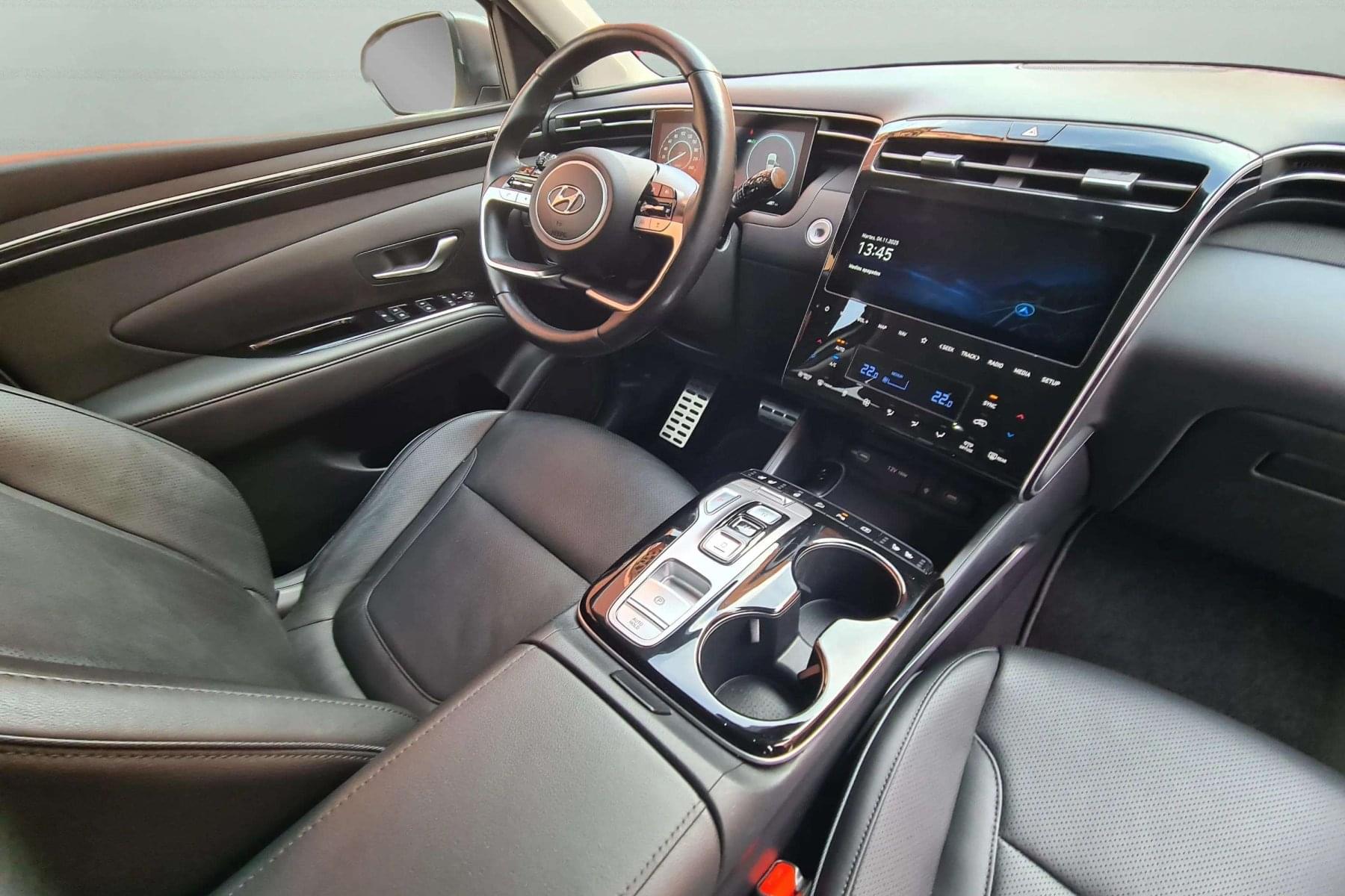 HYUNDAI TUCSON 1.6 TGDI 230cv. HEV 4WD STYLE AUTOM. 26