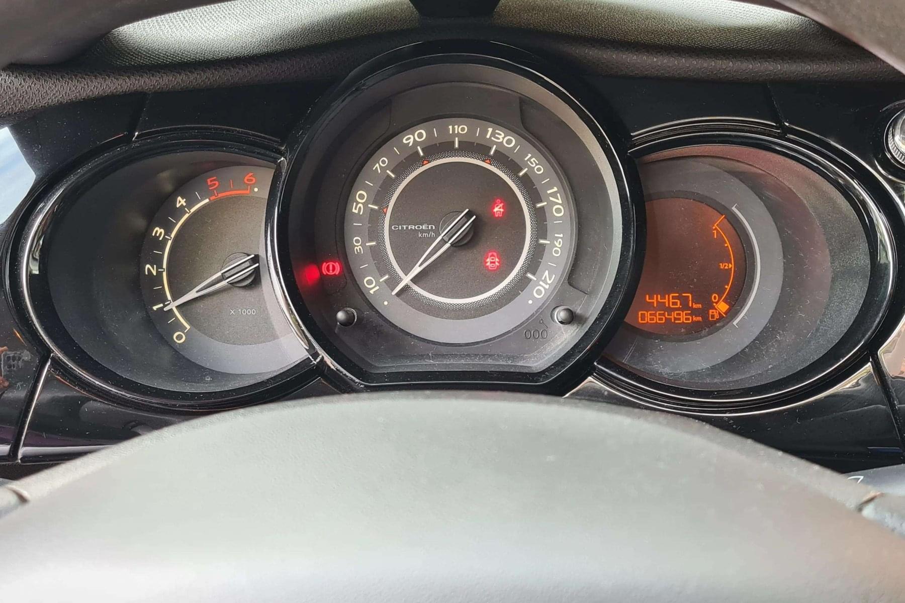 CITROEN C3 1.4 HDI 70cv. TONIC 8 