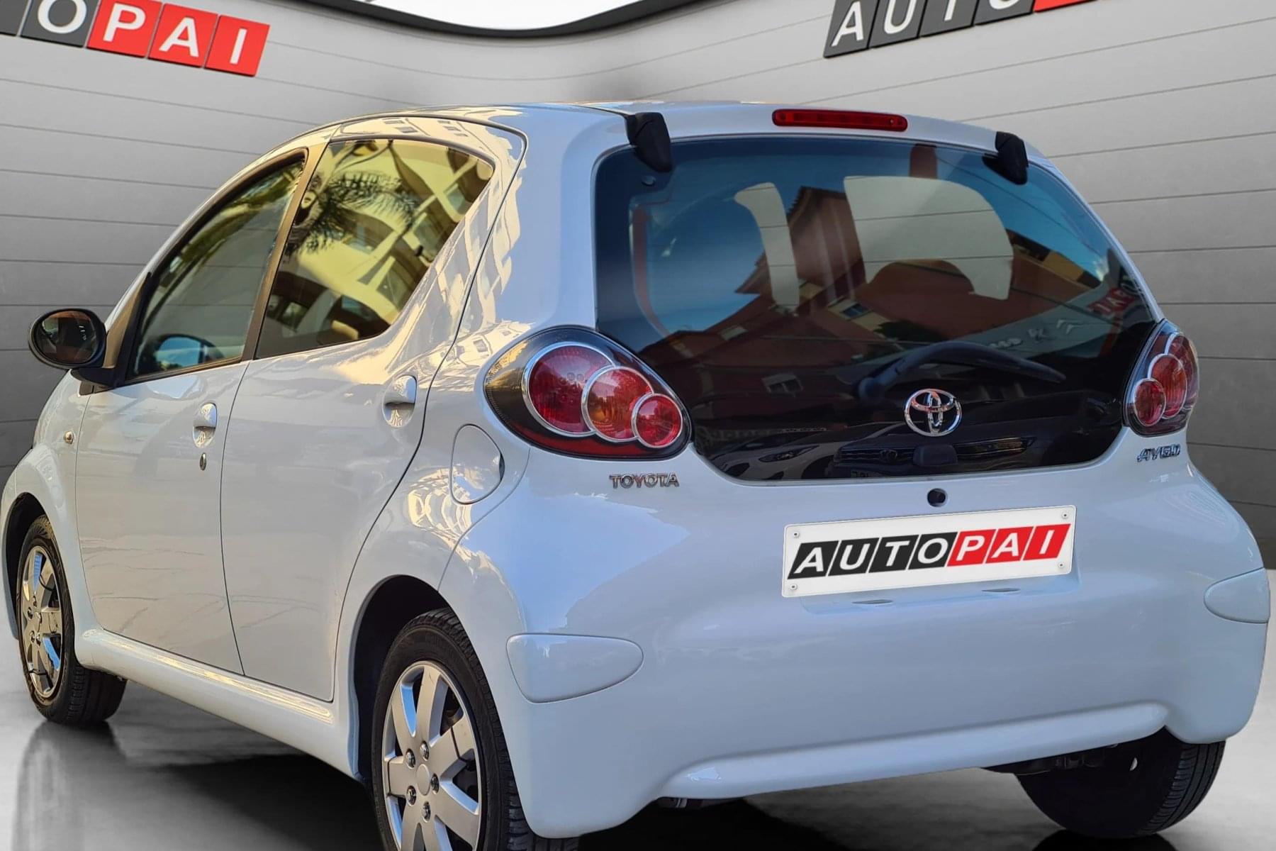 TOYOTA AYGO 1.0 VVTI 68cv. LIVE 5P. 5 