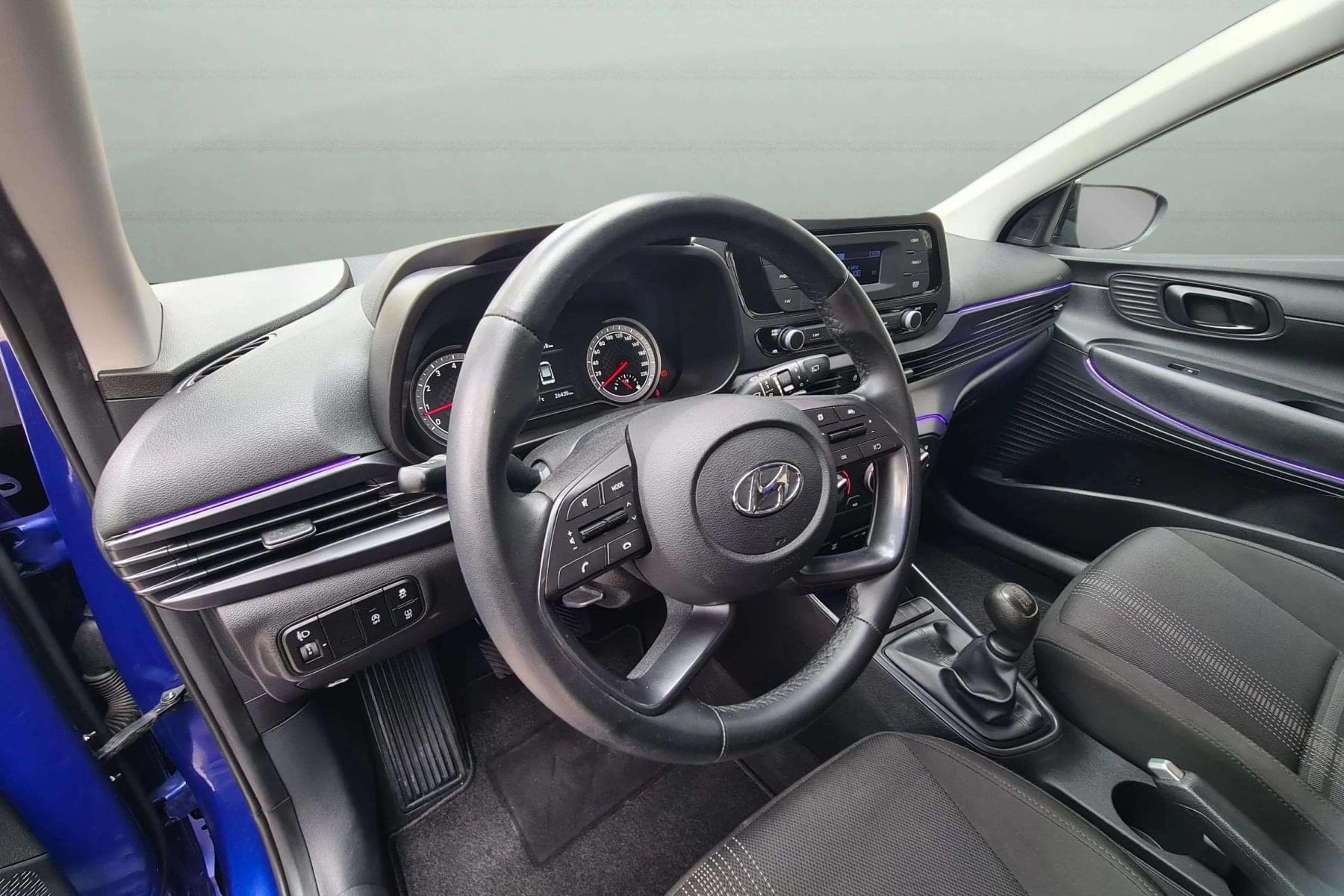 HYUNDAI I20 1.2 MPI 83cv. ESSENCE 9 