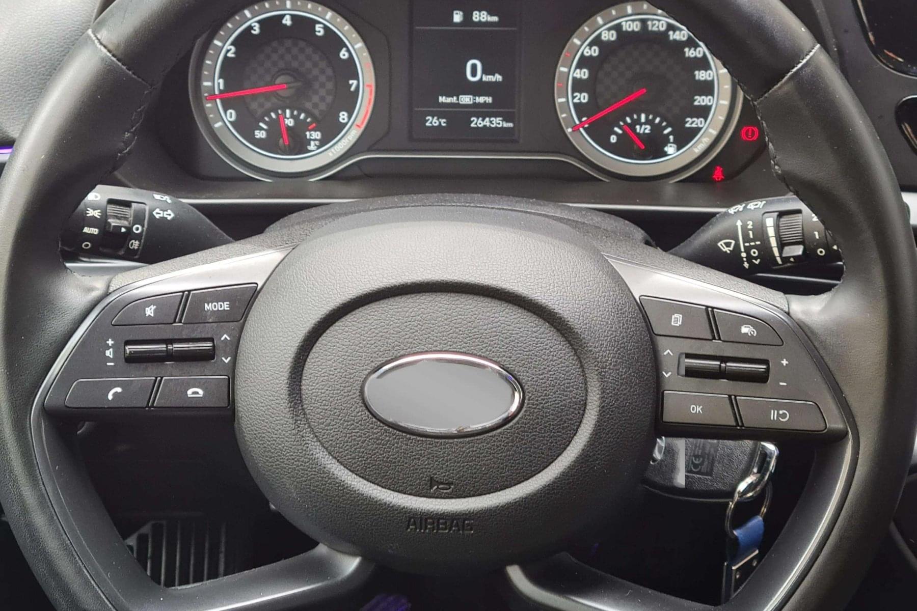 HYUNDAI I20 1.2 MPI 83cv. ESSENCE 15 