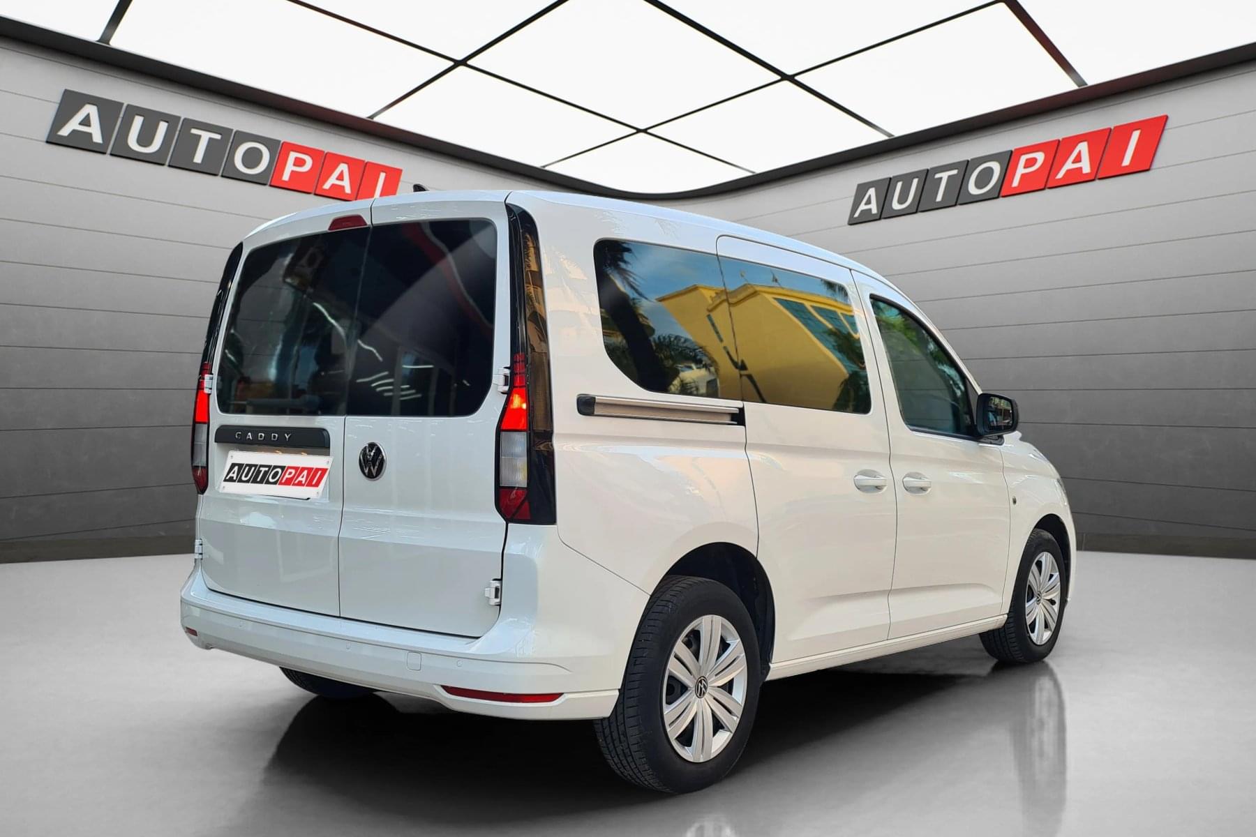 VOLKSWAGEN CADDY COMBI MAXI 2.0 TDI 102cv. 9 