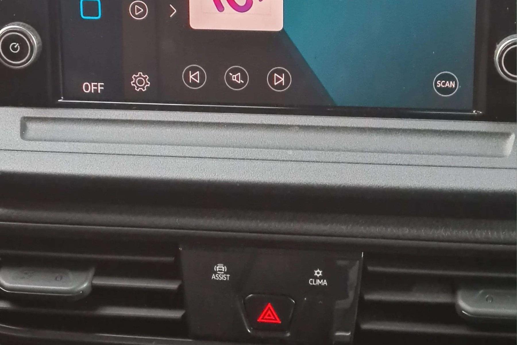 VOLKSWAGEN CADDY COMBI MAXI 2.0 TDI 102cv. 25 