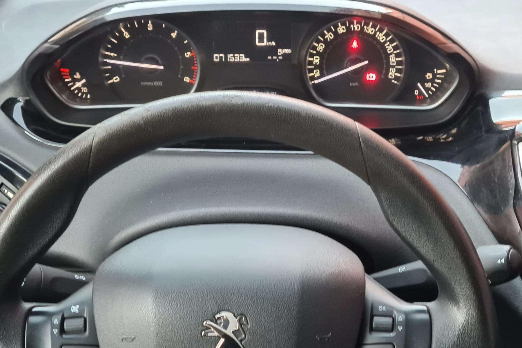 PEUGEOT 208 1.6BHDI 75 12 