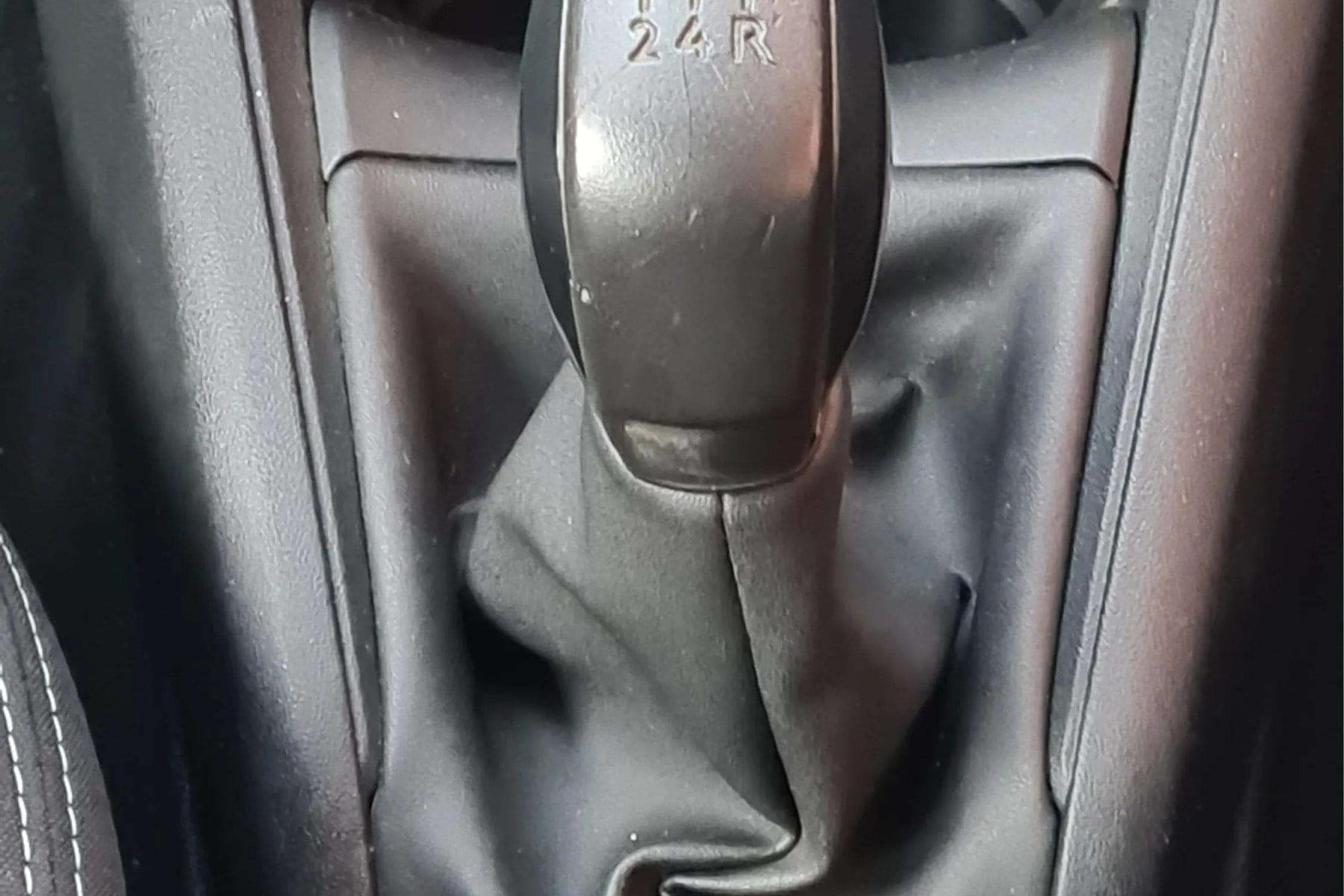 PEUGEOT 208 1.6BHDI 75 15 