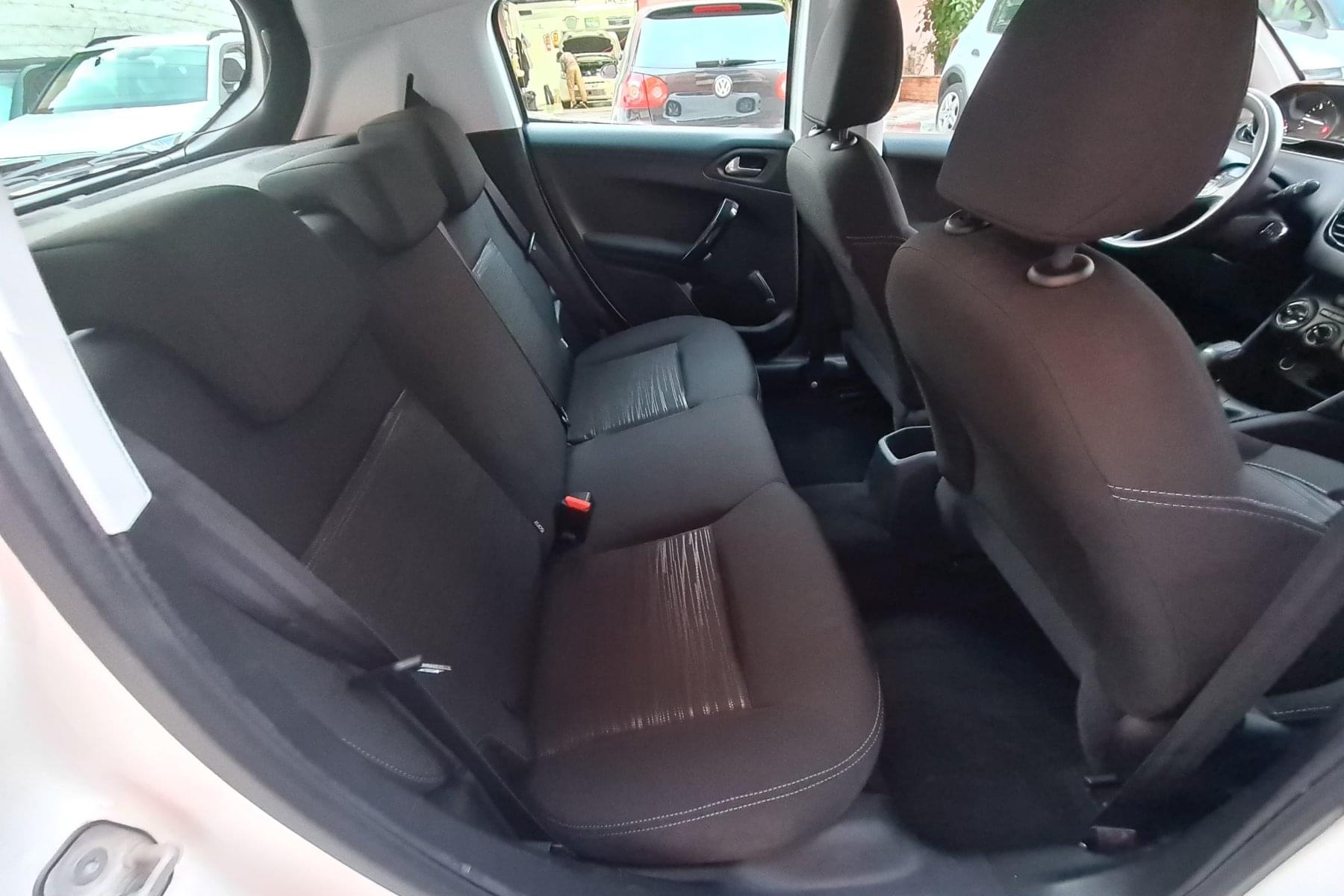 PEUGEOT 208 1.6BHDI 75 17 