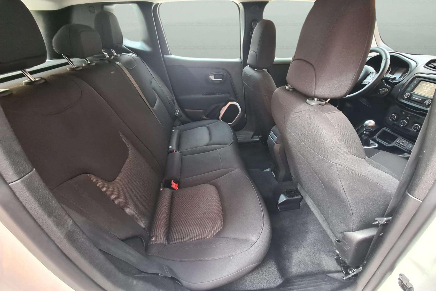 JEEP RENEGADE 1.0i 120cv. LIMITED 4X2 17 