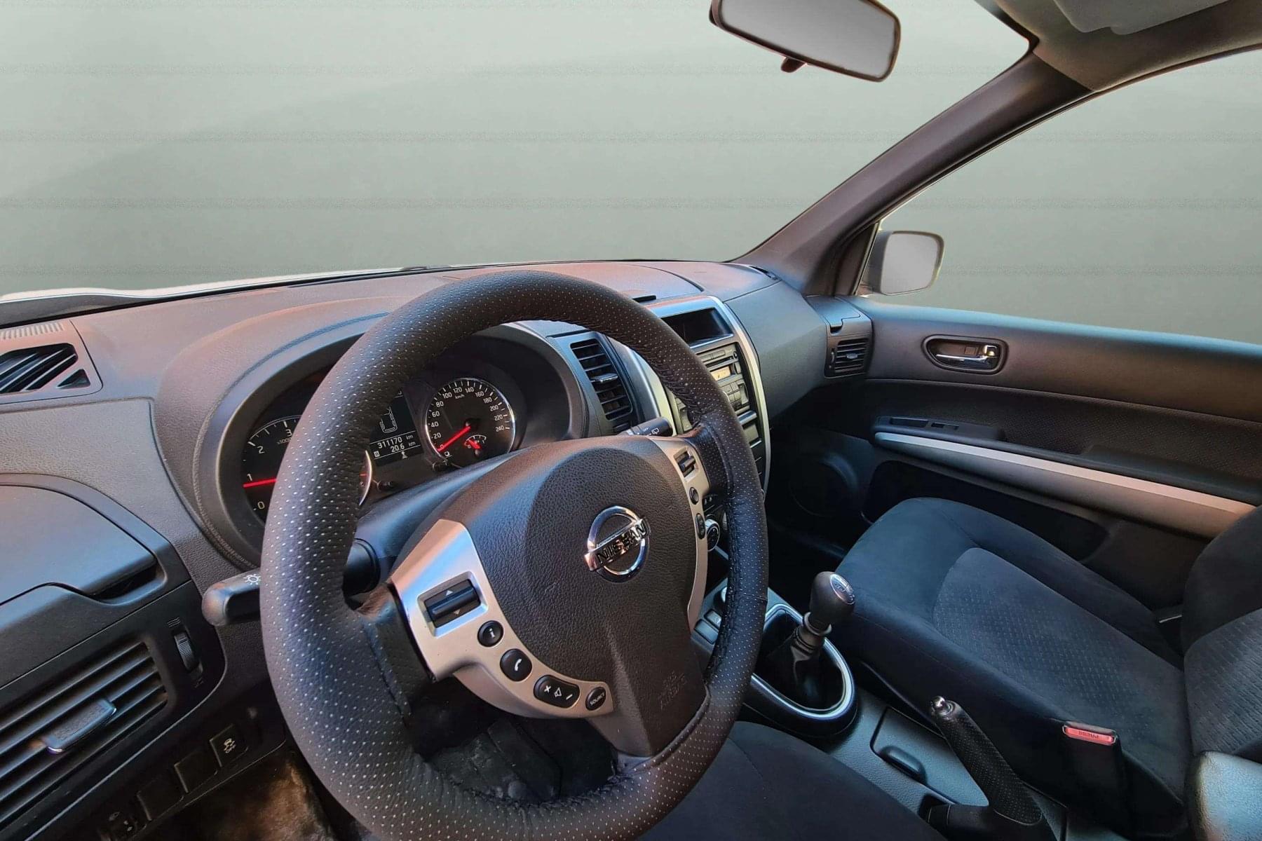 NISSAN X-TRAIL 2.0dci 150cv. SE 4x4 9 