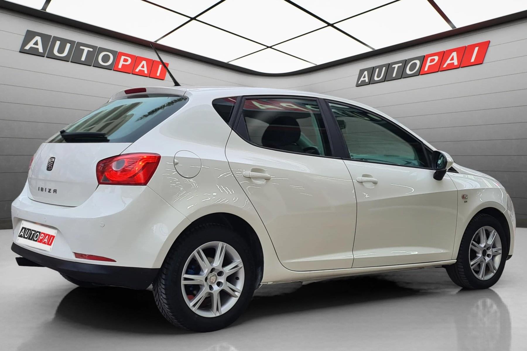 SEAT IBIZA 1.6 TDI 105cv. STYLE 4 