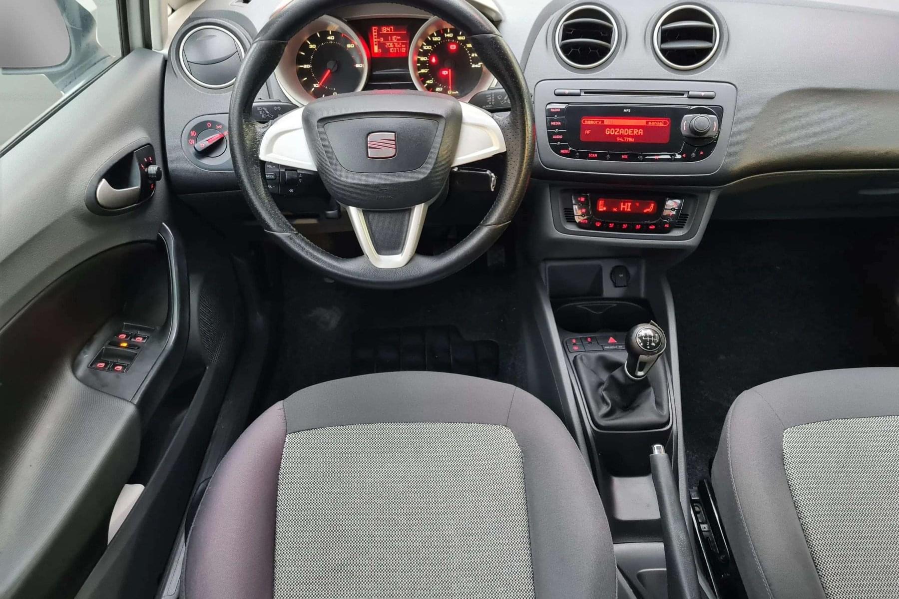 SEAT IBIZA 1.6 TDI 105cv. STYLE 11 