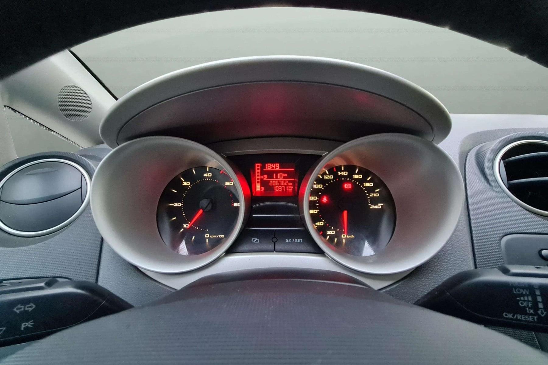 SEAT IBIZA 1.6 TDI 105cv. STYLE 19 