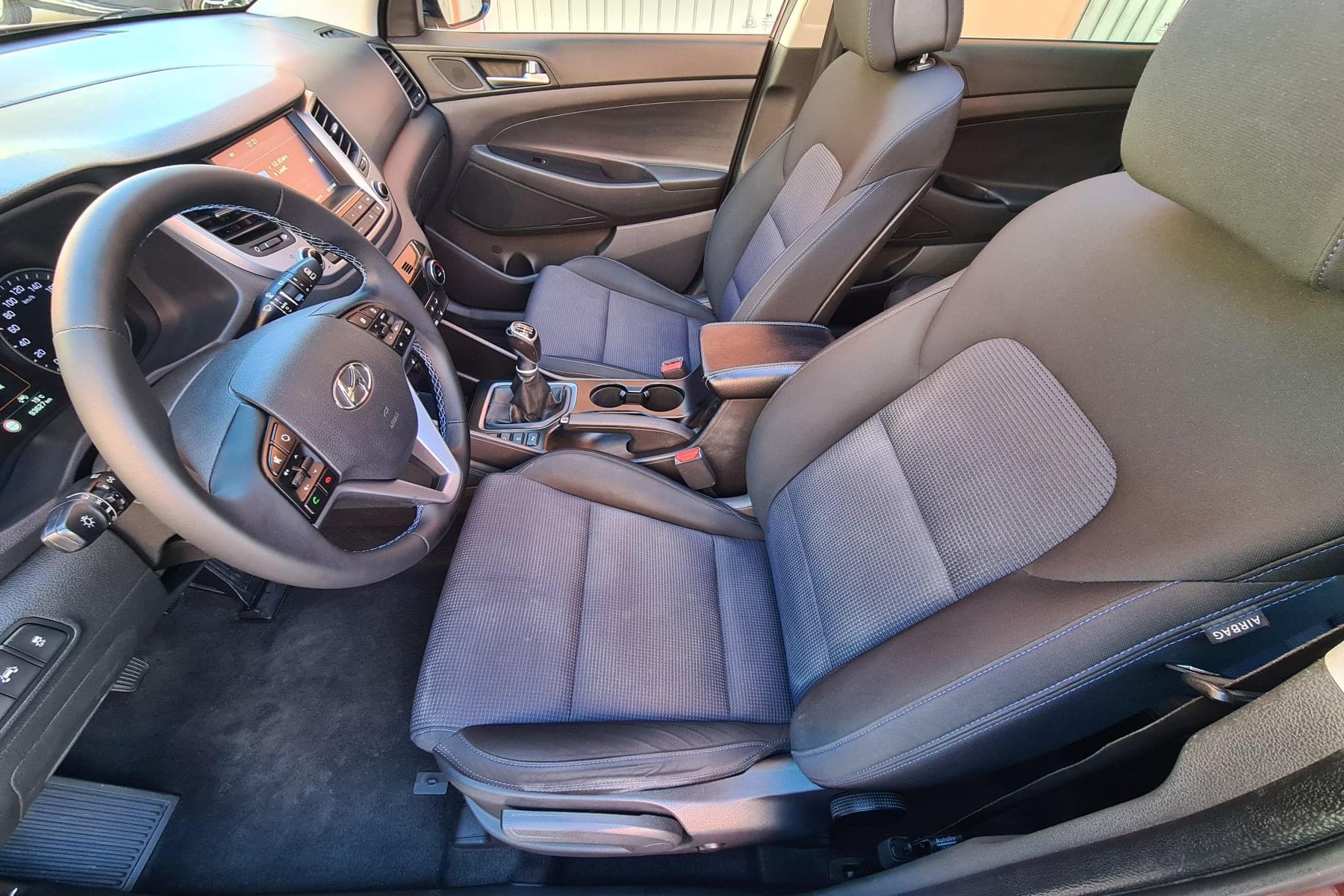 HYUNDAI TUCSON 1.7CRDI 115cv. KLASS NAVI & techo 17