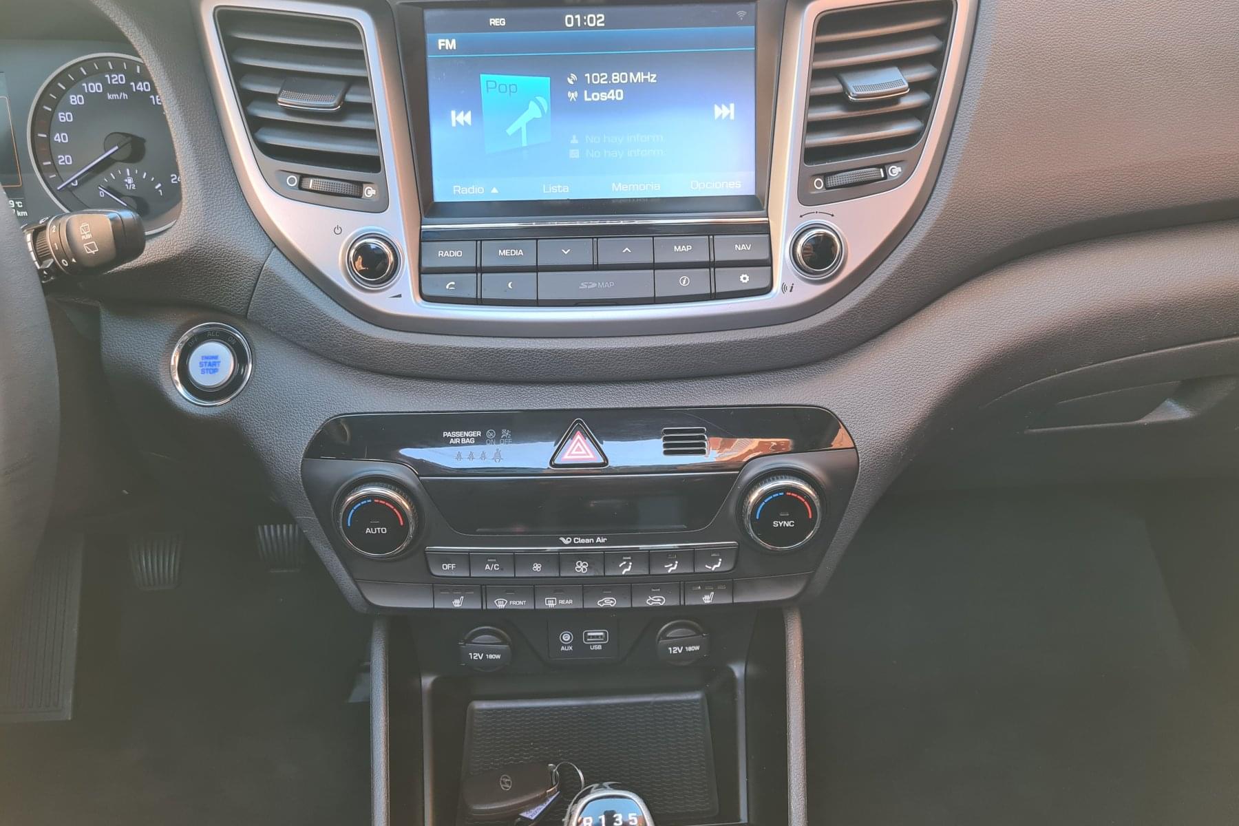 HYUNDAI TUCSON 1.7CRDI 115cv. KLASS NAVI & techo 26