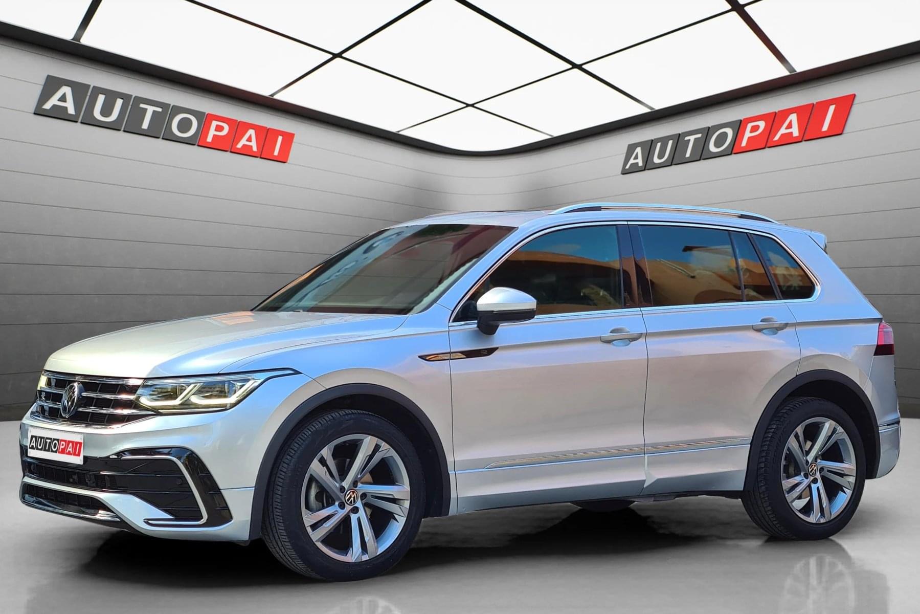 VOLKSWAGEN TIGUAN 2.0 TDI 150cv. DSG R-Line 11 