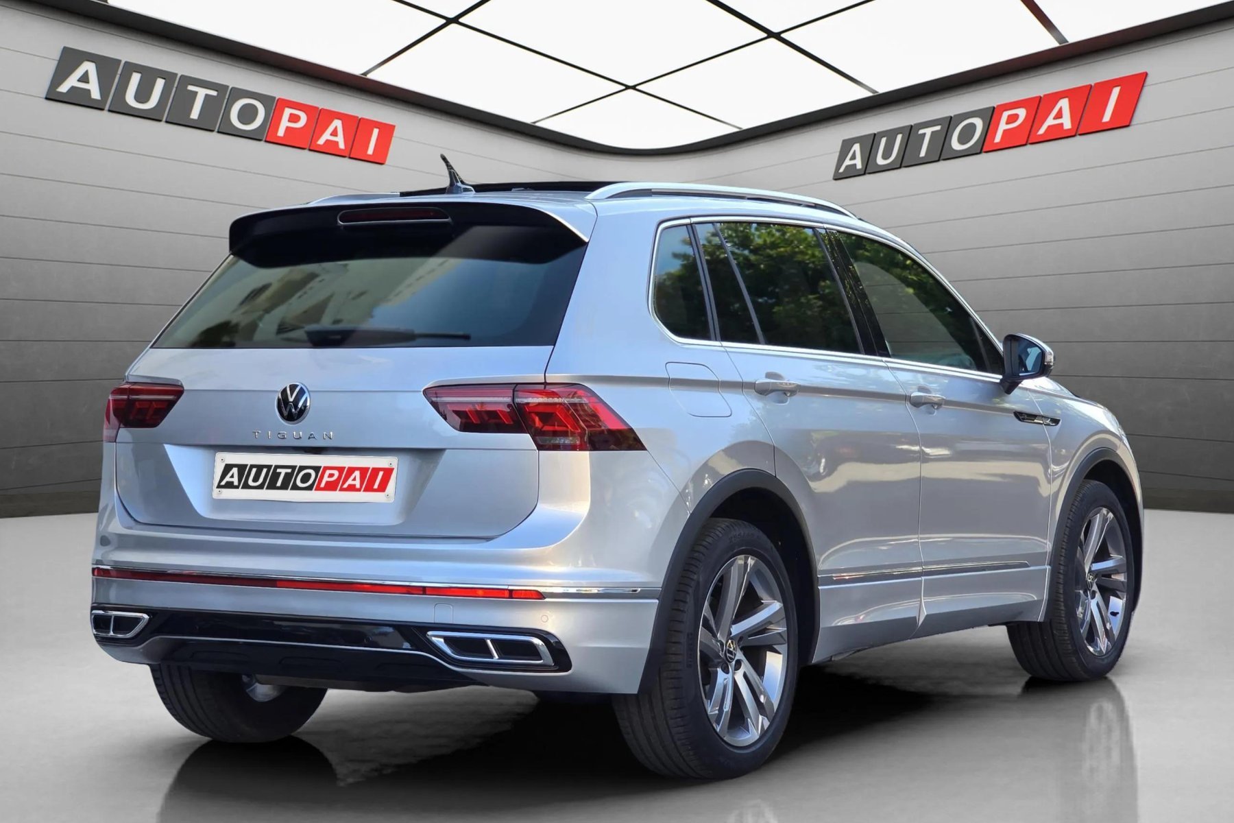 VOLKSWAGEN TIGUAN 2.0 TDI 150cv. DSG R-Line 4