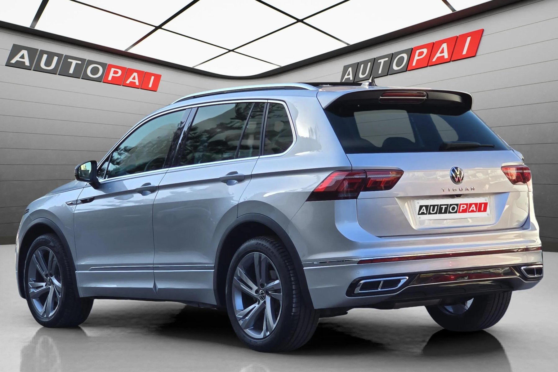 VOLKSWAGEN TIGUAN 2.0 TDI 150cv. DSG R-Line 5