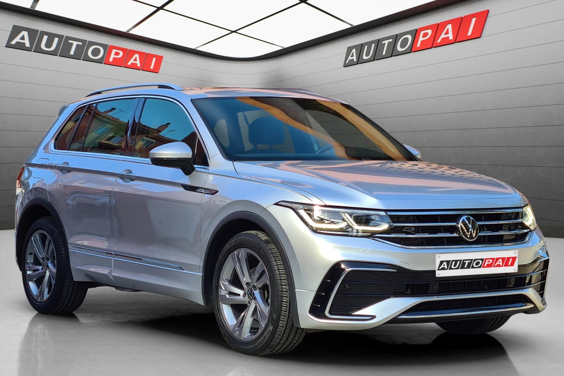 VOLKSWAGEN TIGUAN 2.0 TDI 150cv. DSG R-Line 7