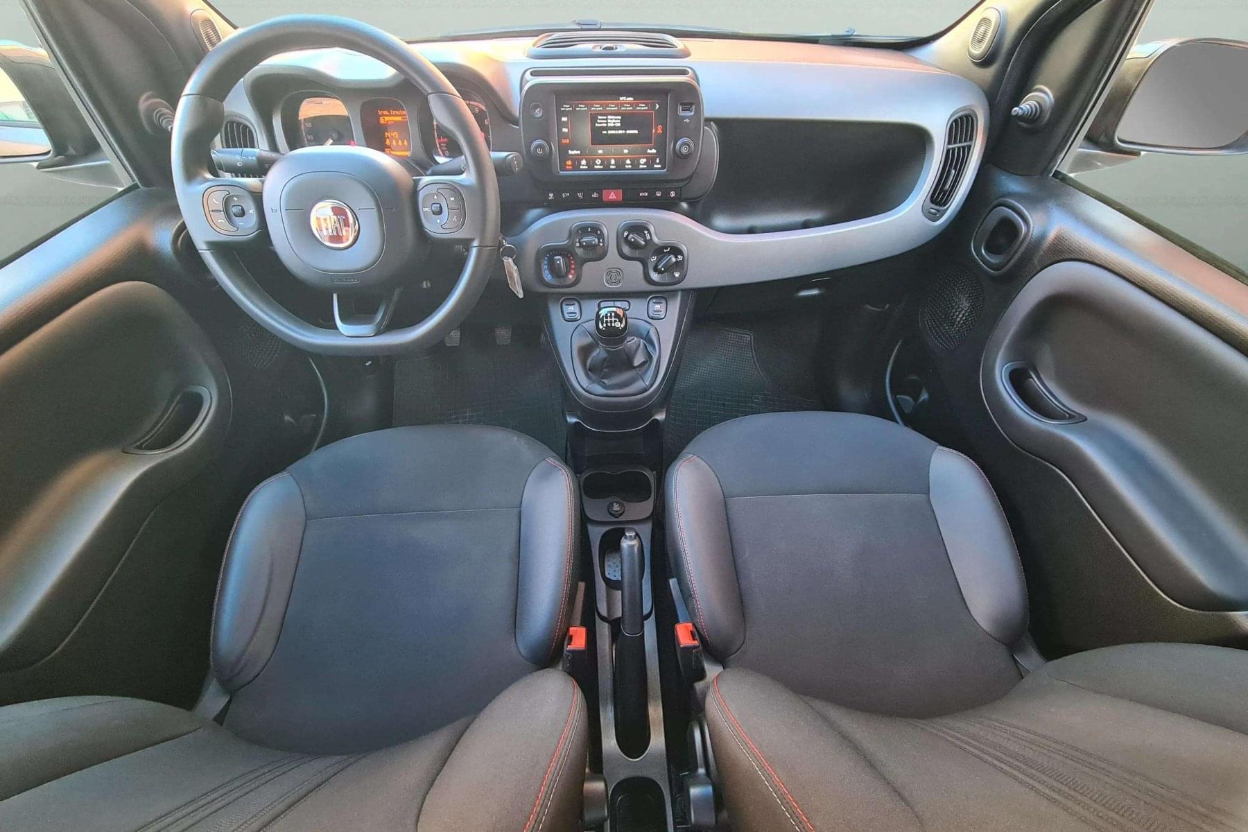 FIAT PANDA 1.0 HYBRID 70cv. SPORT. 15