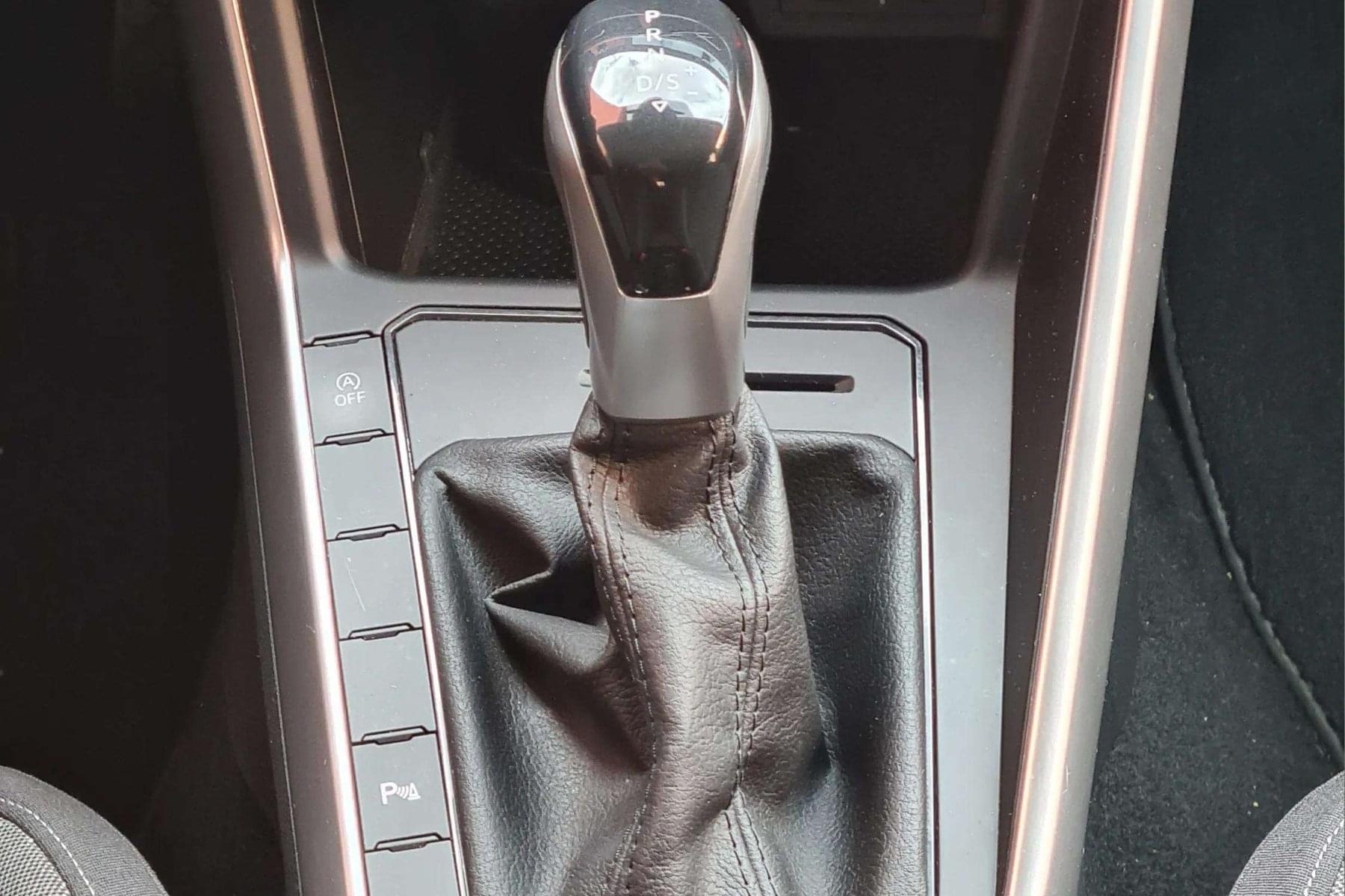 VOLKSWAGEN TAIGO 1.0 TSI 110cv. DSG LIVE 22 