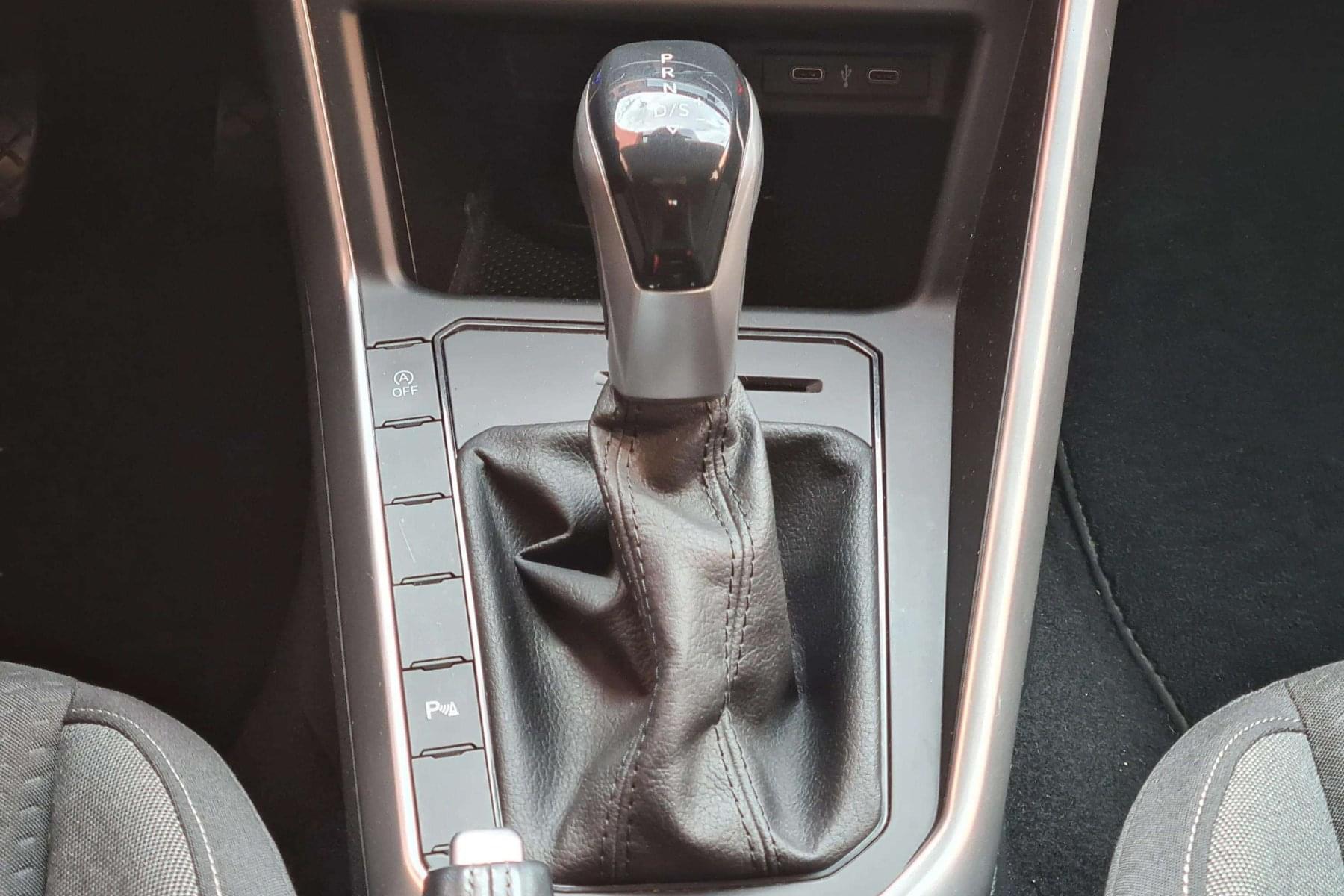 VOLKSWAGEN TAIGO 1.0 TSI 110cv. DSG LIVE 23 