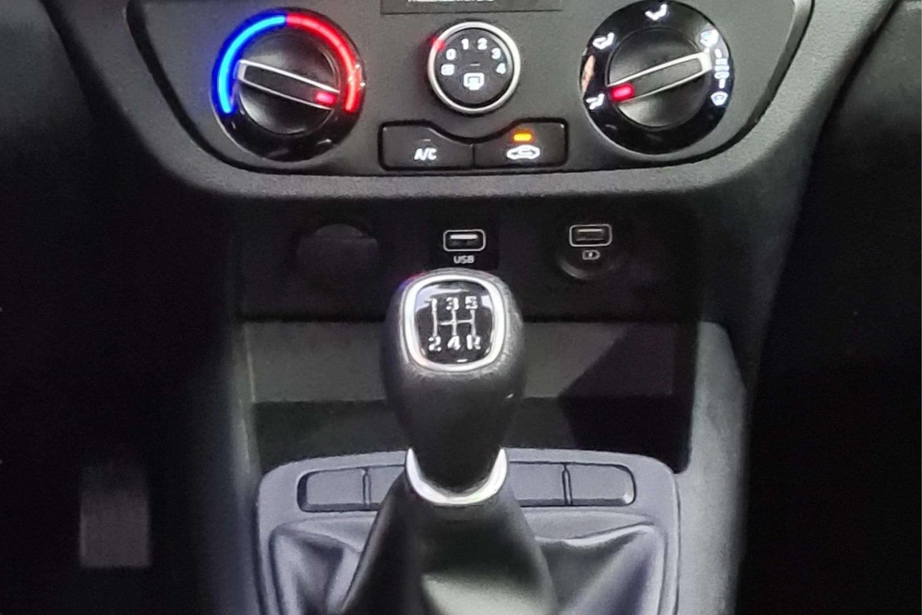 HYUNDAI I10 1.0 TGDI 68cv. KLASS 12