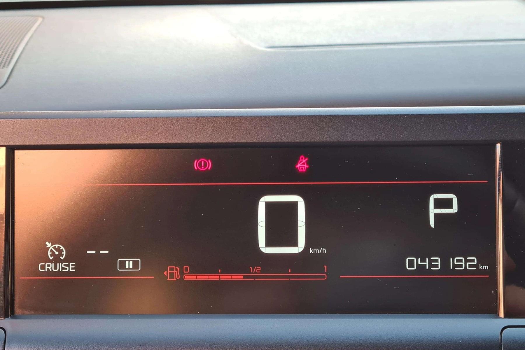 CITROEN C4 CACTUS 1.2i 110cv. EAT6 SHINE 13 