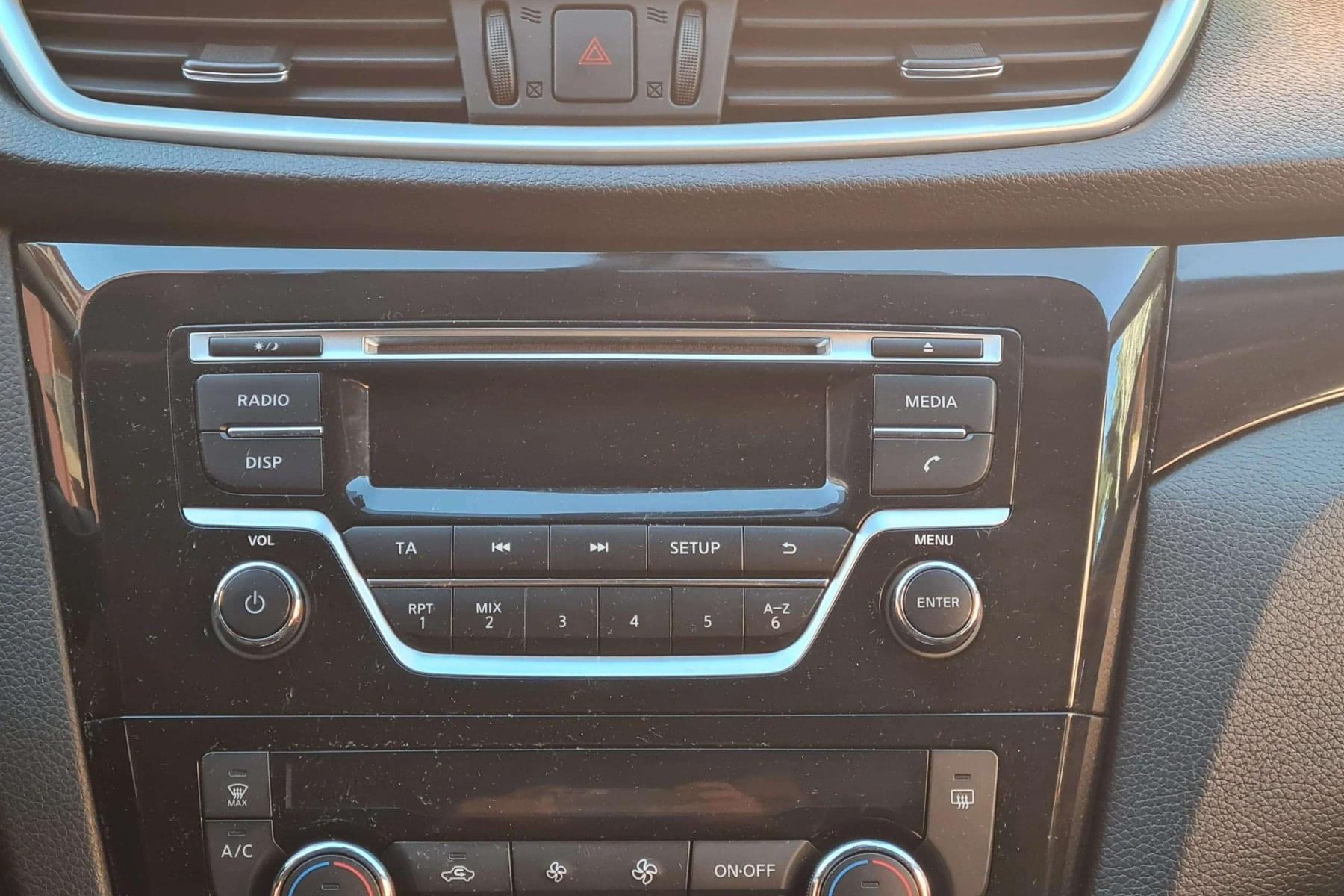 NISSAN QASHQAI 1.2 XTRONIC AUTO 21 