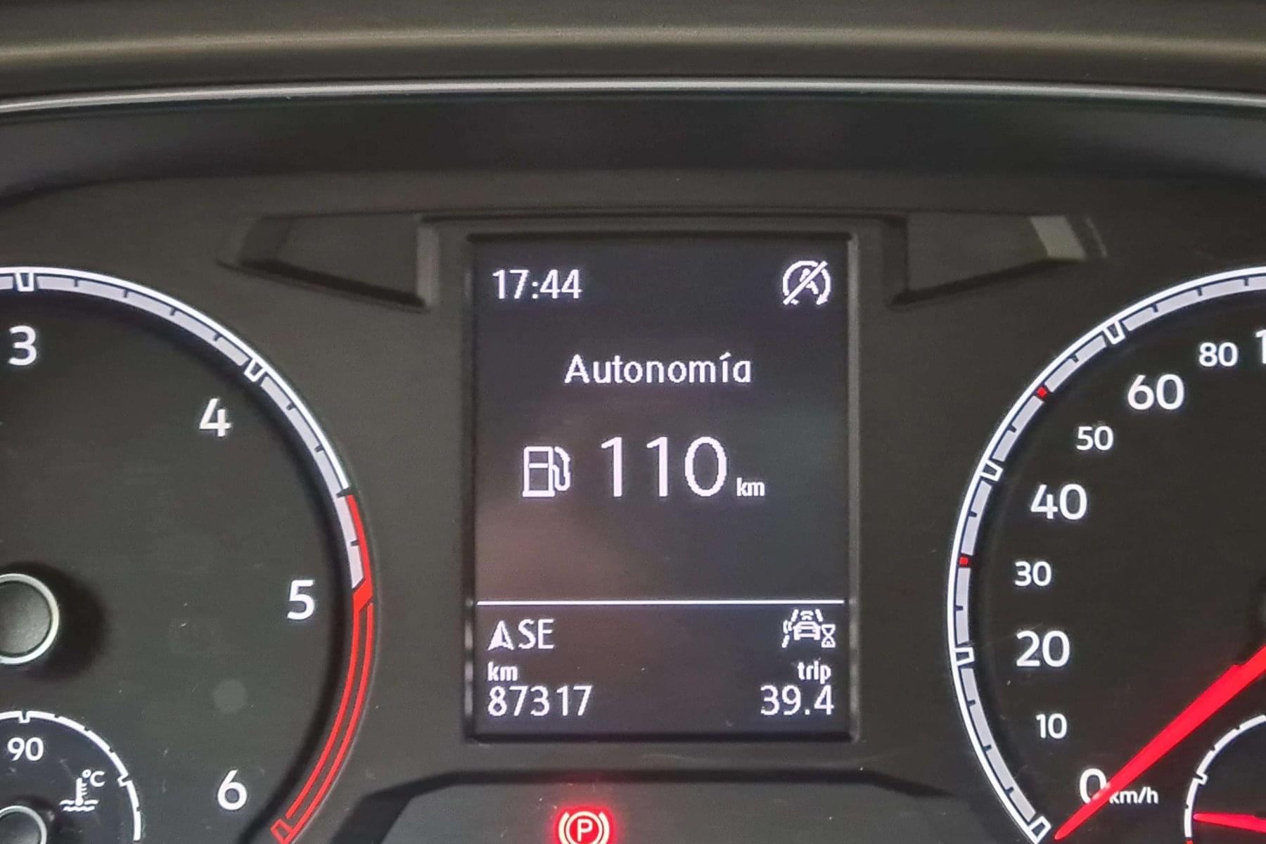 VOLKSWAGEN T-ROC 2.0 TDI 115cv. ADVANCED 13 