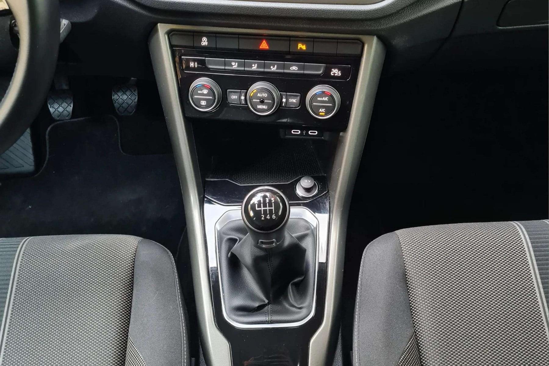 VOLKSWAGEN T-ROC 2.0 TDI 115cv. ADVANCED 23 