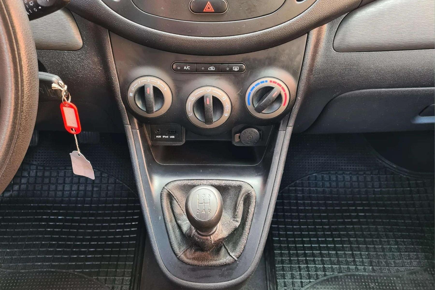 HYUNDAI I10 1.1i 69cv. CLASSIC 14 