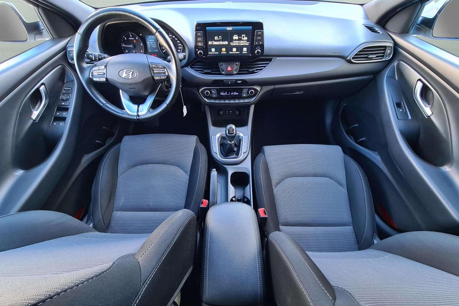 HYUNDAI I30 1.6 crdi 95cv. KLASS 5 puertas 12 