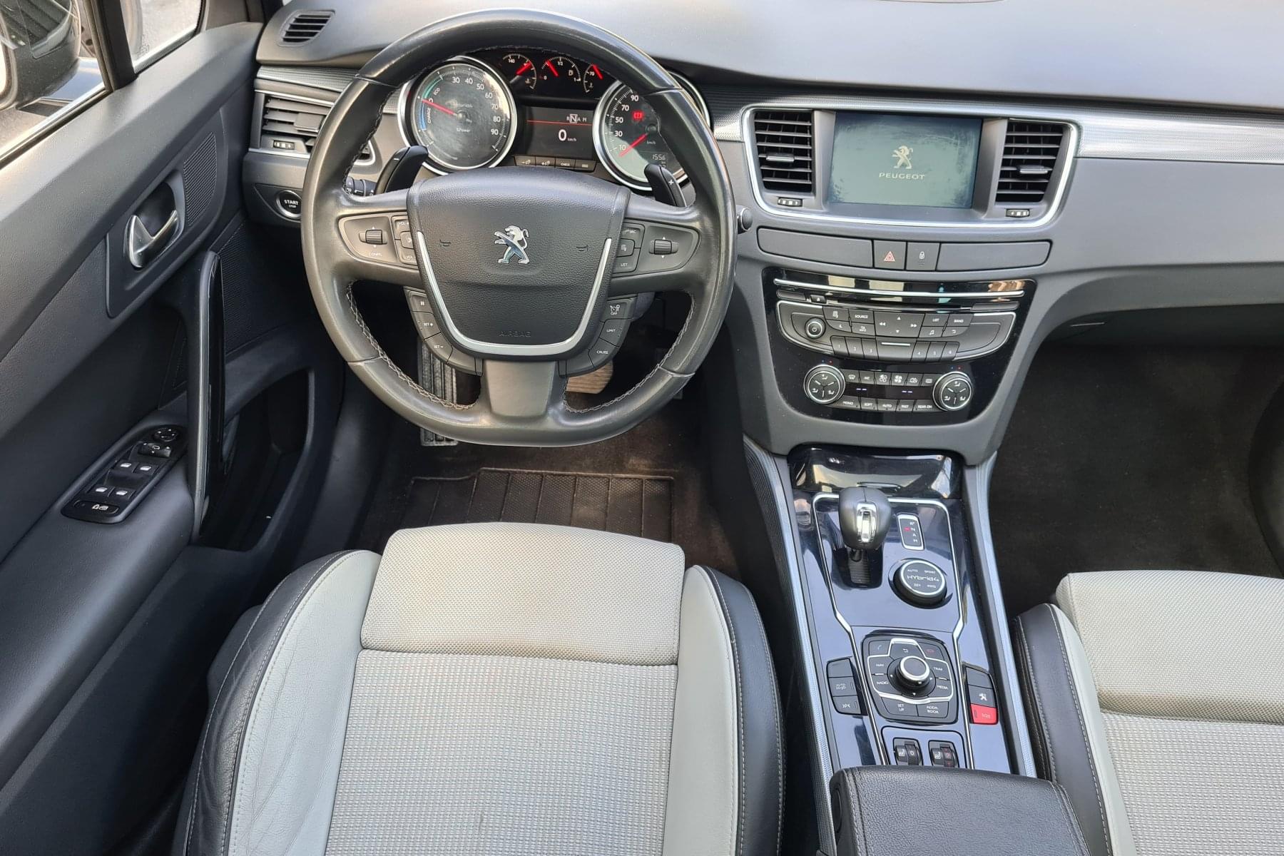 PEUGEOT 508 SW RXH 2.0 HDI HYBRID4 200cv. AUTOMÁTICO 19