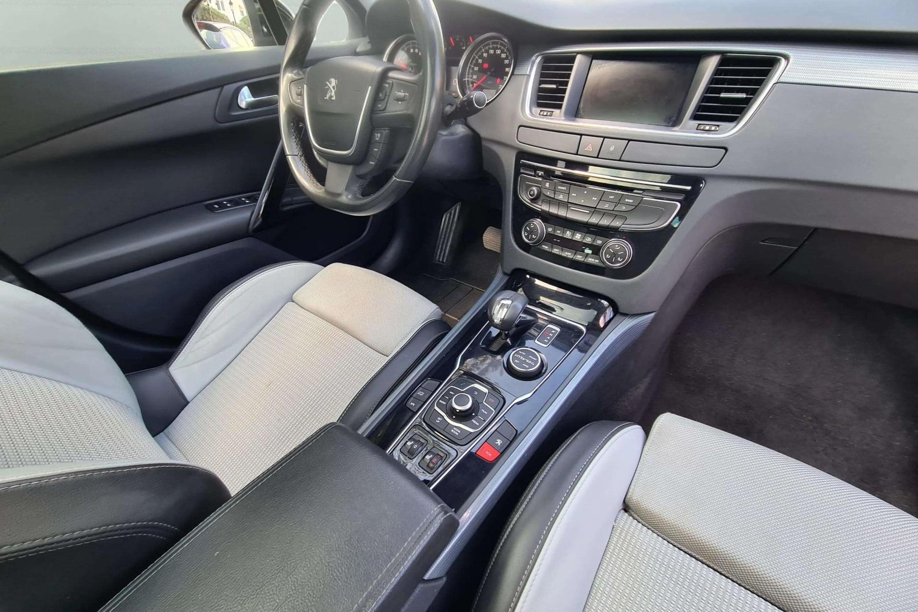 PEUGEOT 508 SW RXH 2.0 HDI HYBRID4 200cv. AUTOMÁTICO 29