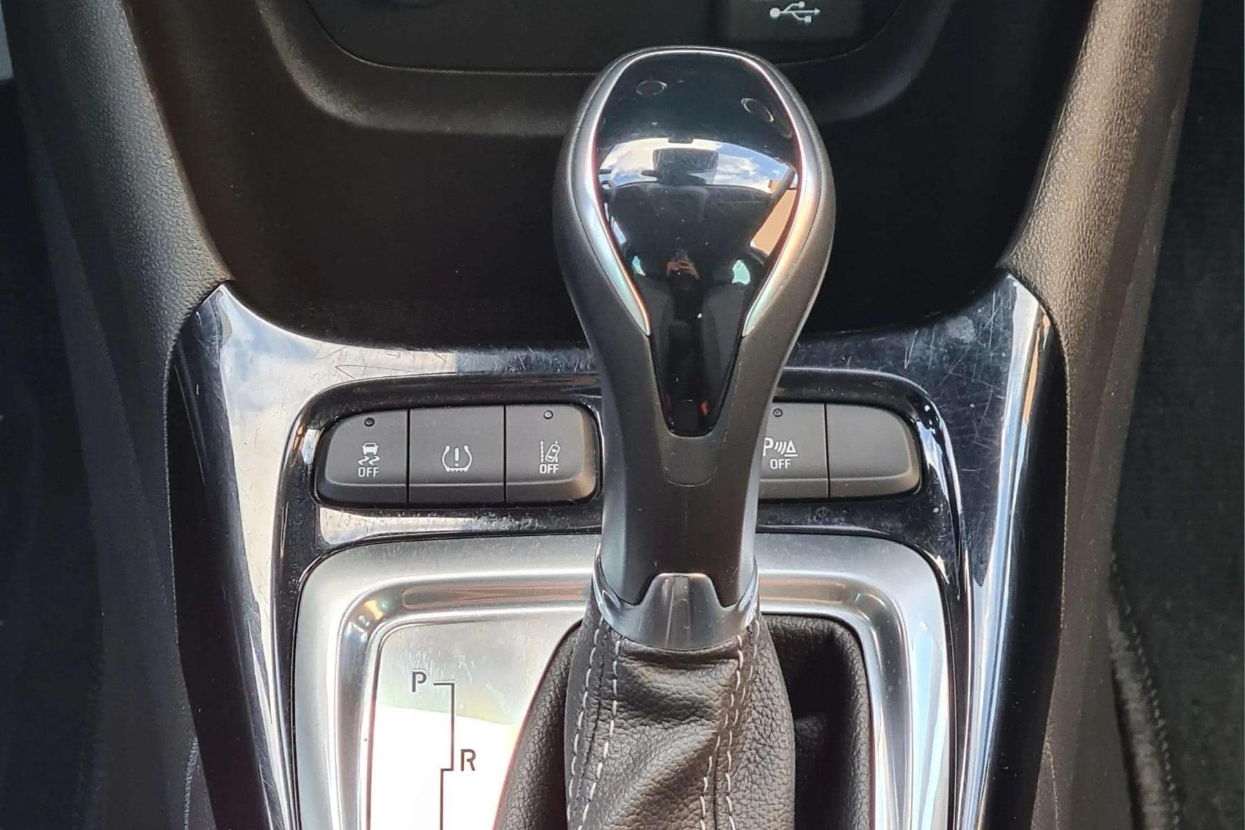 OPEL CROSSLAND 1.2i turbo 130cv. AUTOM. ELEGANCE PACK 19