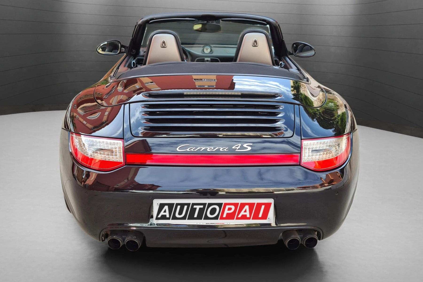 PORSCHE 911 997.2 Carrera 4S Cabrio 385cv. 7 