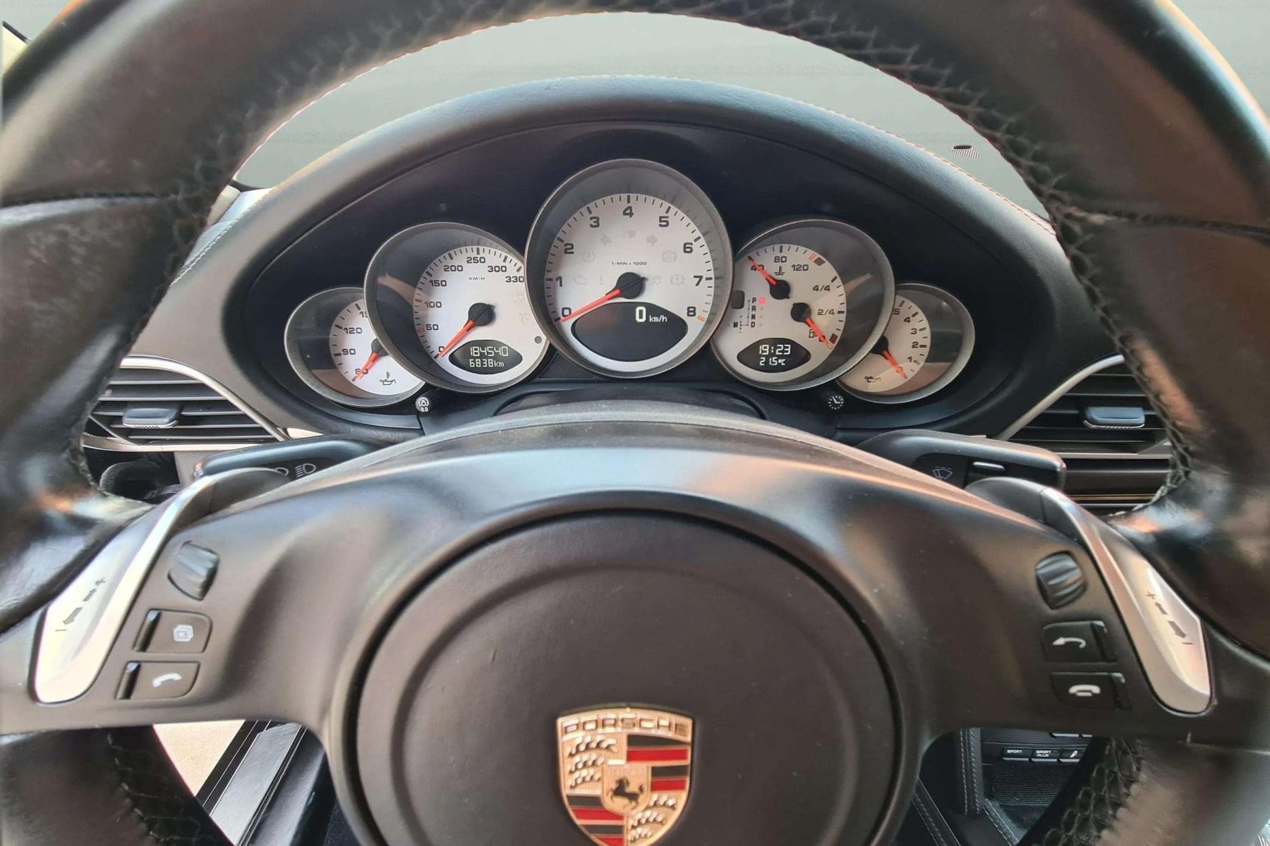 PORSCHE 911 997.2 Carrera 4S Cabrio 385cv. 43 