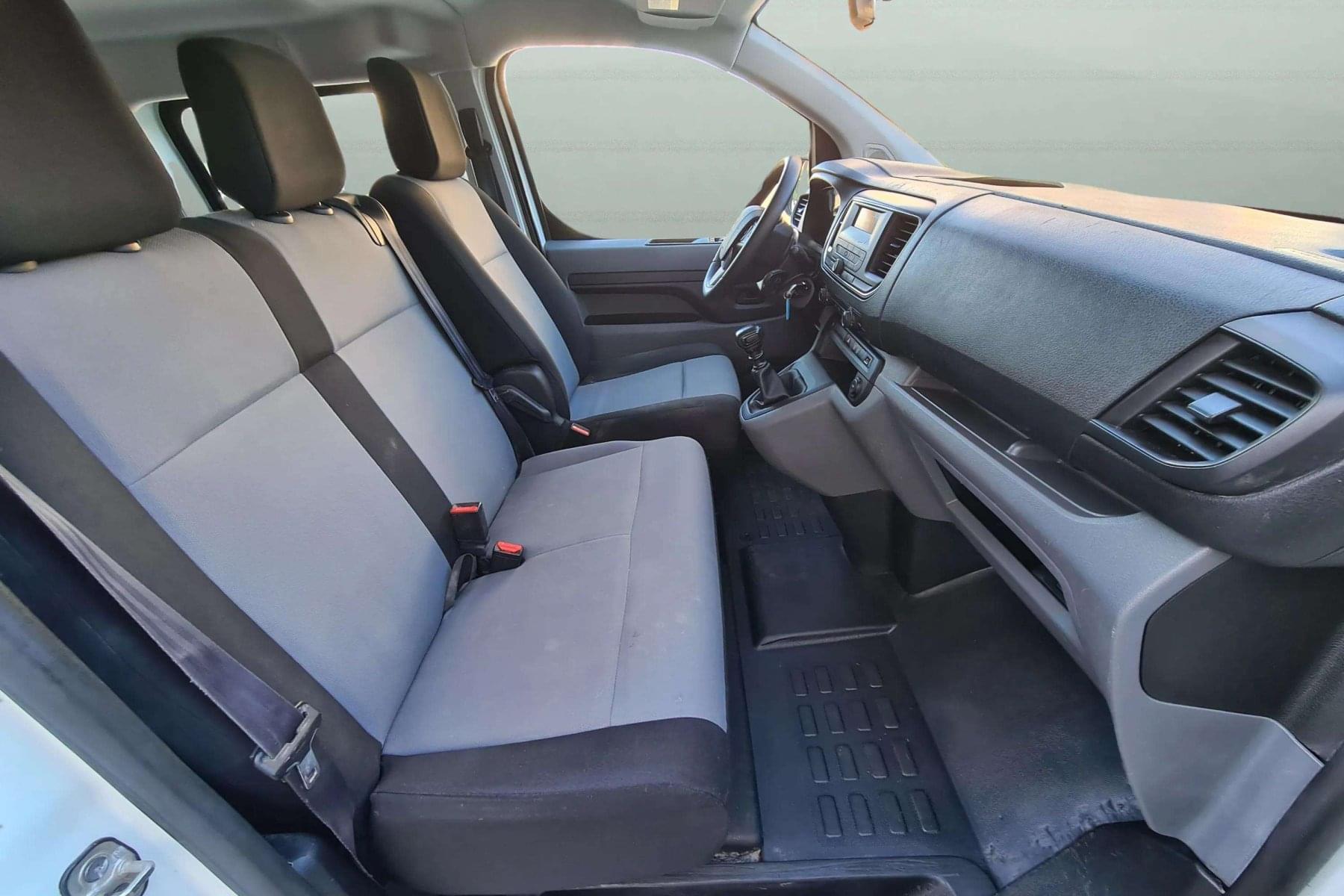 PEUGEOT TRAVELLER EXPERT 1.5 BlueHDI 100cv. 6v. COMPACT. 19 