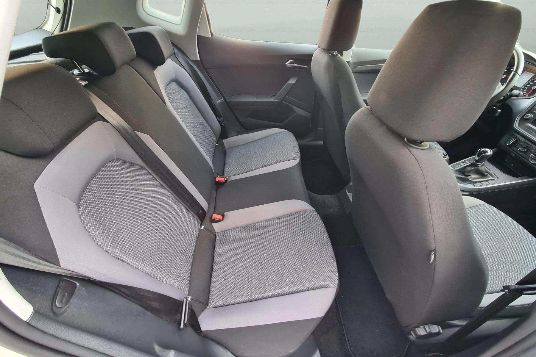 SEAT ARONA 1.6 TDI 95cv. REFERENCE 16