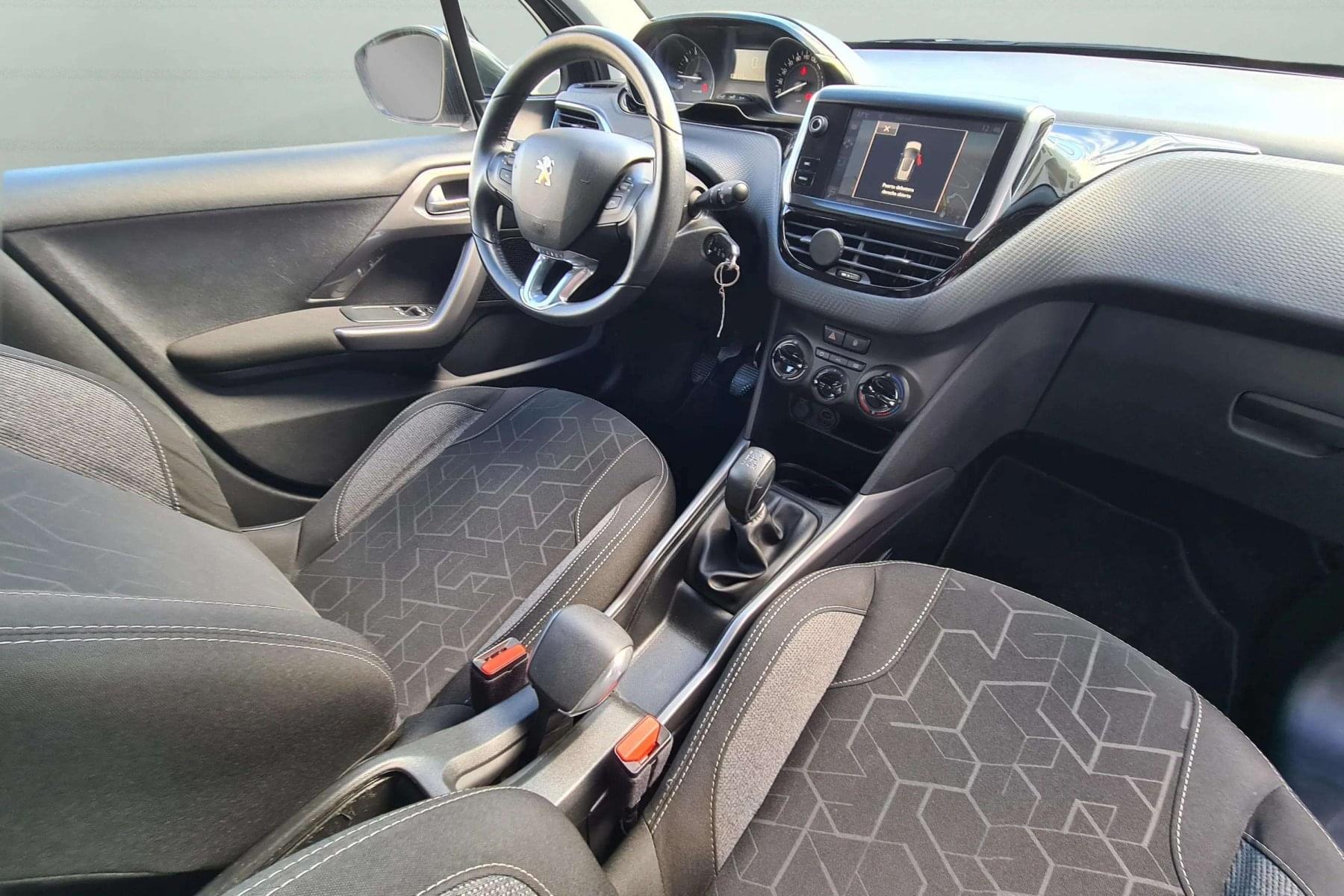 PEUGEOT 2008 1.2i 110cv. ACTIVE PACK NAVI 14 