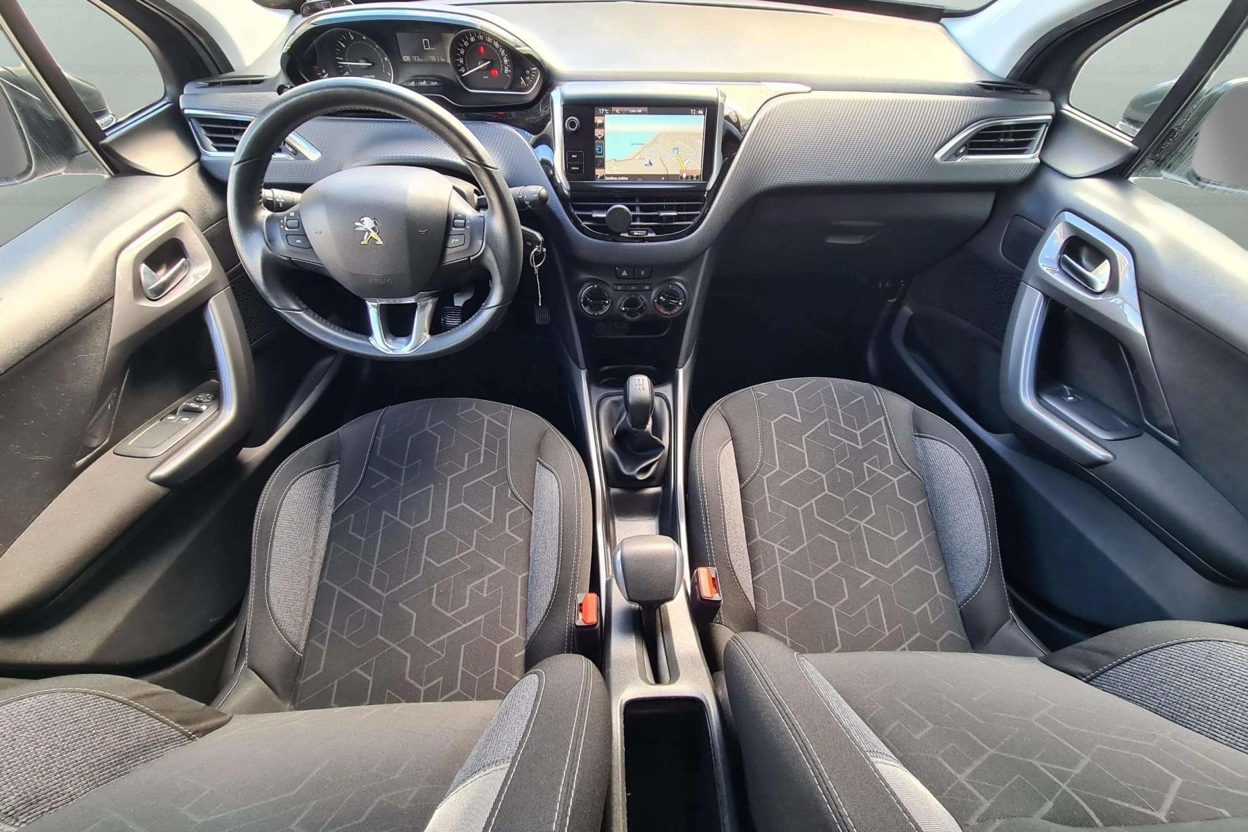 PEUGEOT 2008 1.2i 110cv. ACTIVE PACK NAVI 15 