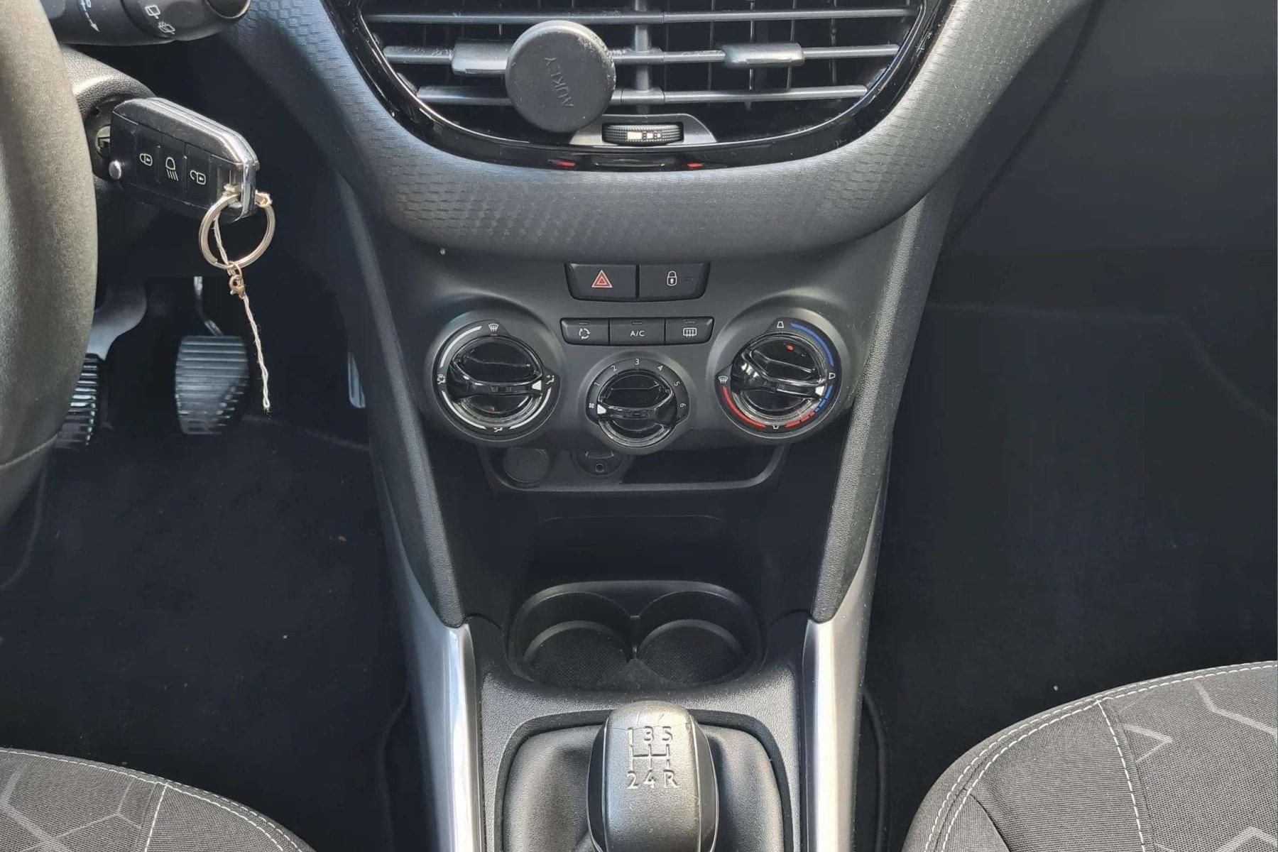 PEUGEOT 2008 1.2i 110cv. ACTIVE PACK NAVI 19 