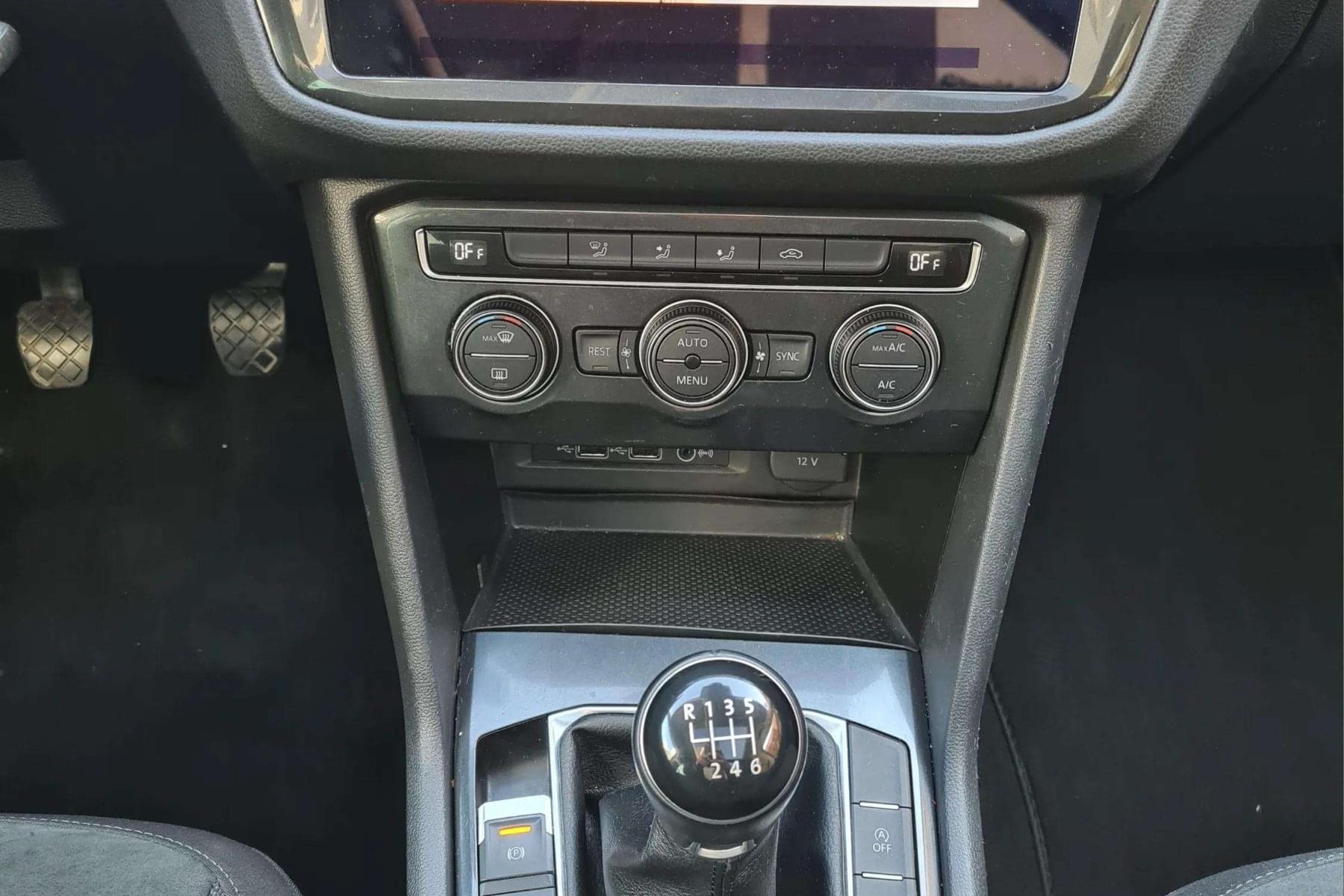 VOLKSWAGEN TIGUAN 2.0TDI 150cv. SPORT 4-MOTION 22 