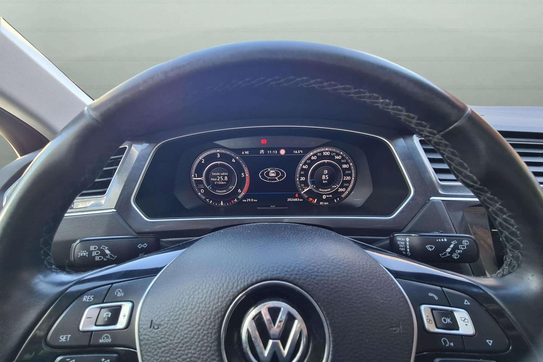 VOLKSWAGEN TIGUAN 2.0TDI 150cv. SPORT 4-MOTION 26 