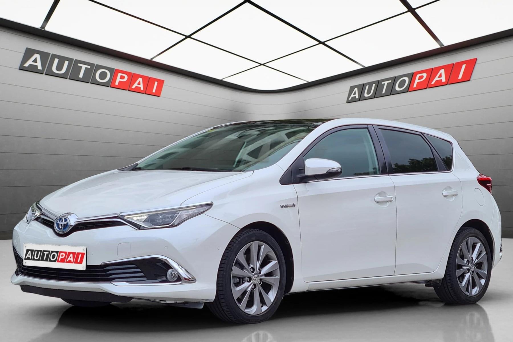 TOYOTA AURIS 1.8 VVTI HSD 16v CVT híbrido 1 